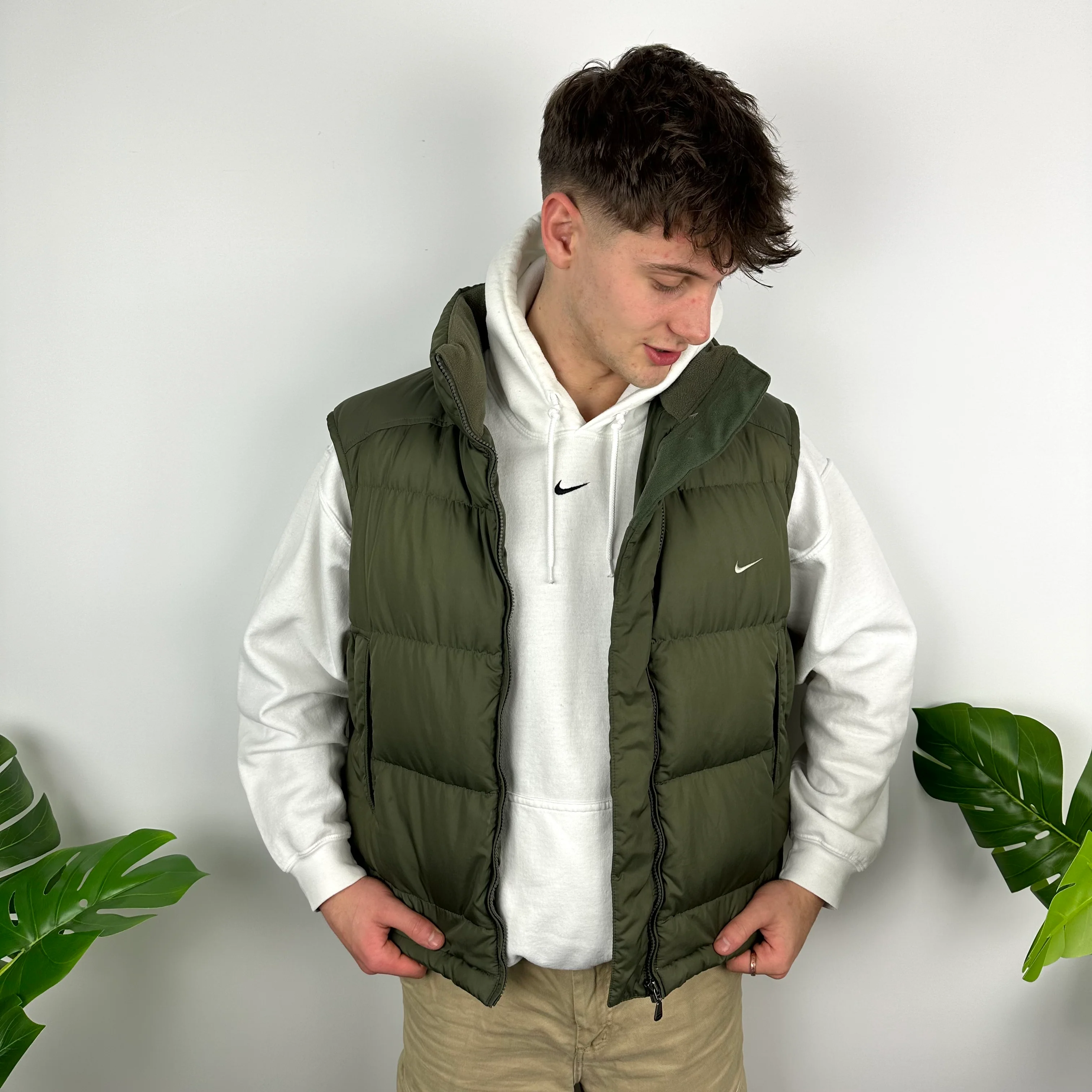 Nike Green Embroidered Swoosh Puffer Gilet (M) - Image 2