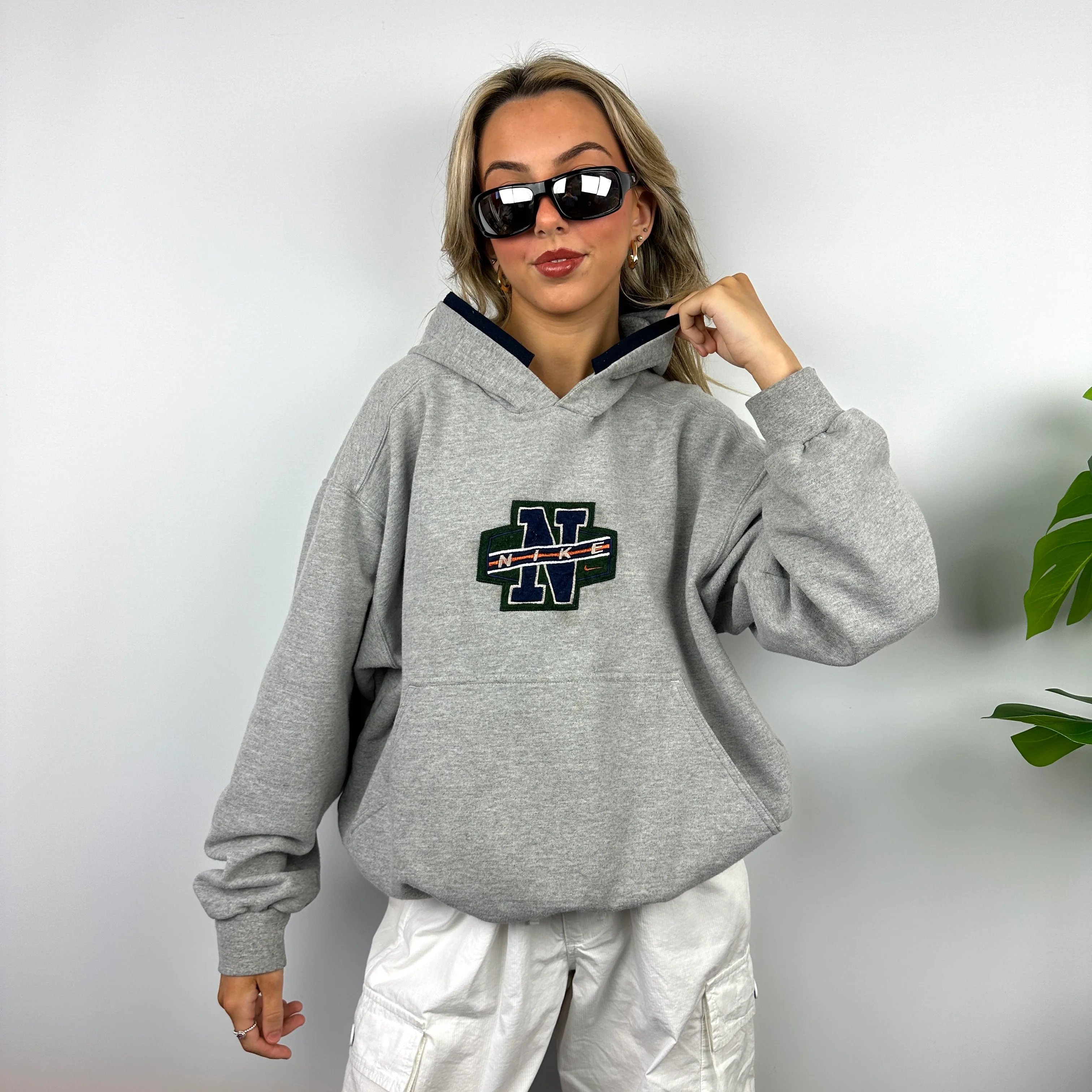 Nike Grey Embroidered Spell Out Hoodie (M) - Image 9