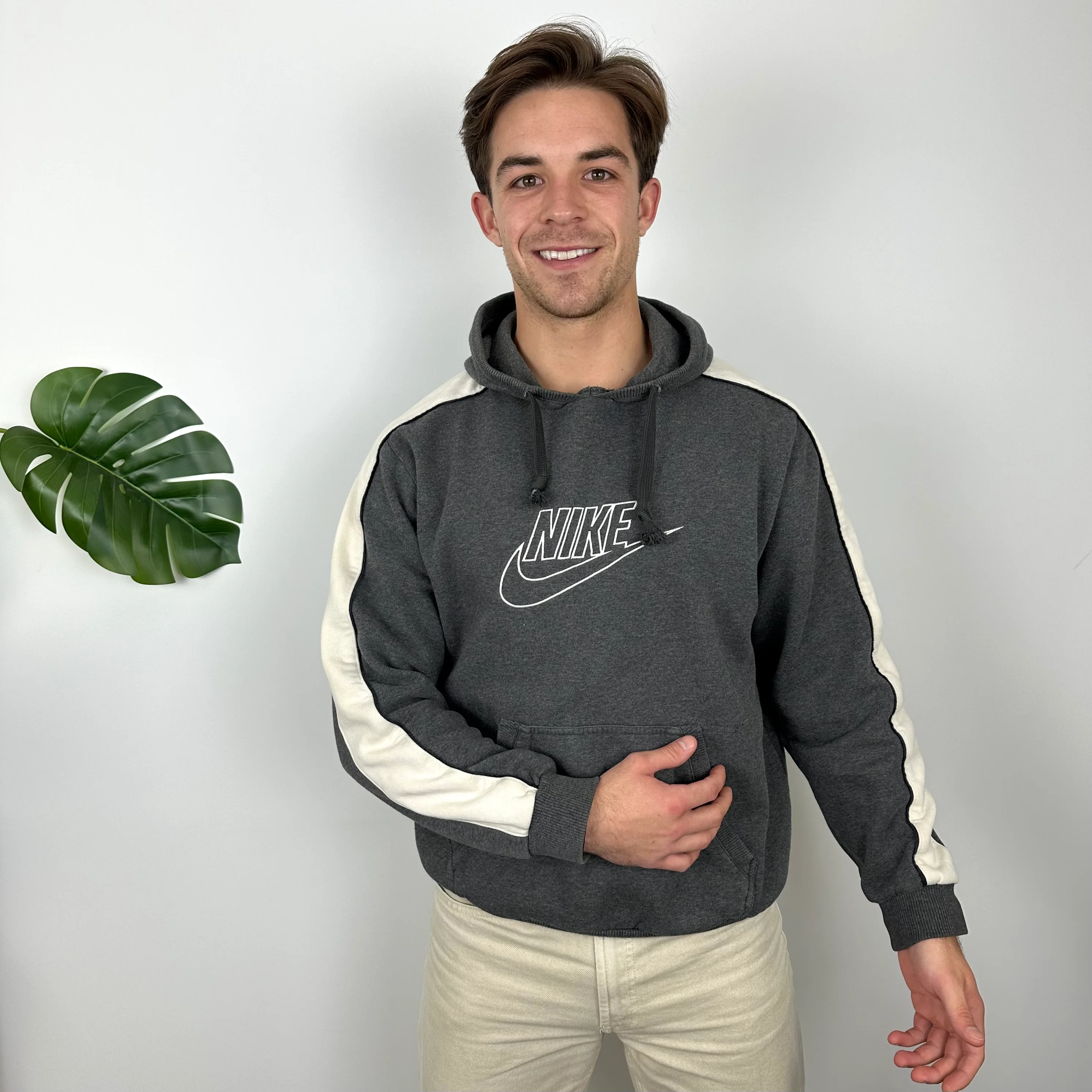 Nike Grey Embroidered Spell Out Hoodie (M) - Image 2