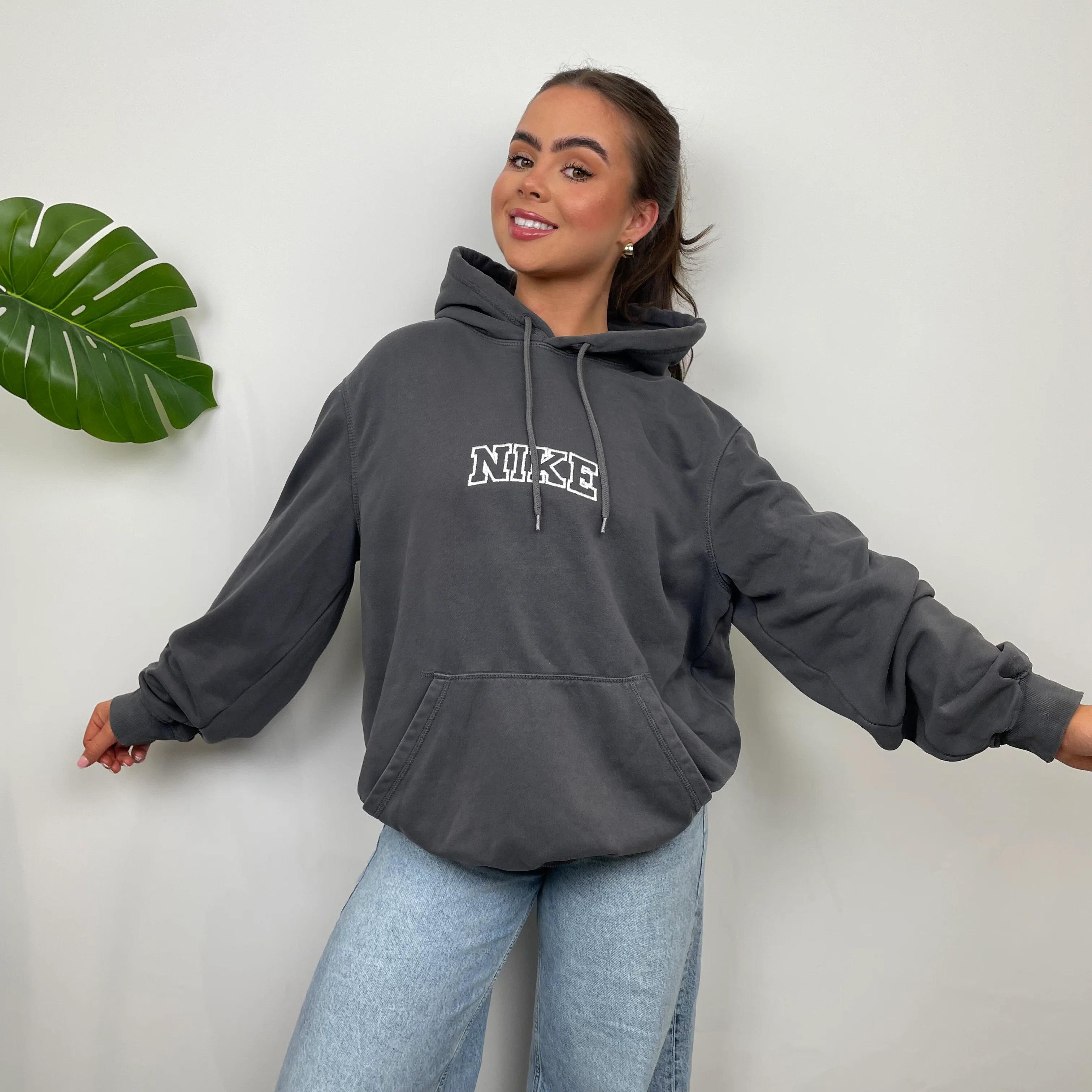 Nike Grey Embroidered Spell Out Hoodie (L) - Image 8
