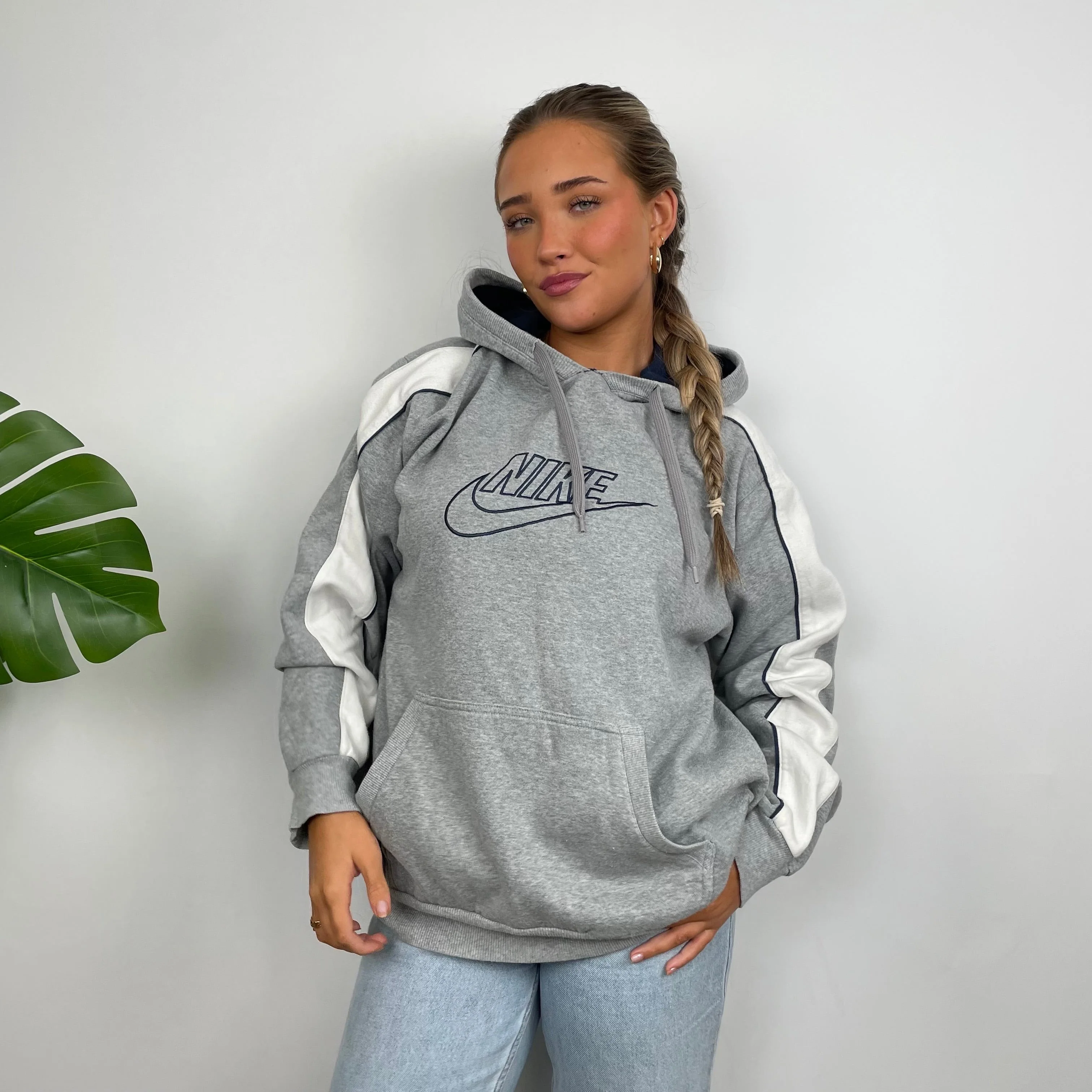 Nike Grey Embroidered Spell Out Hoodie (L) - Image 5