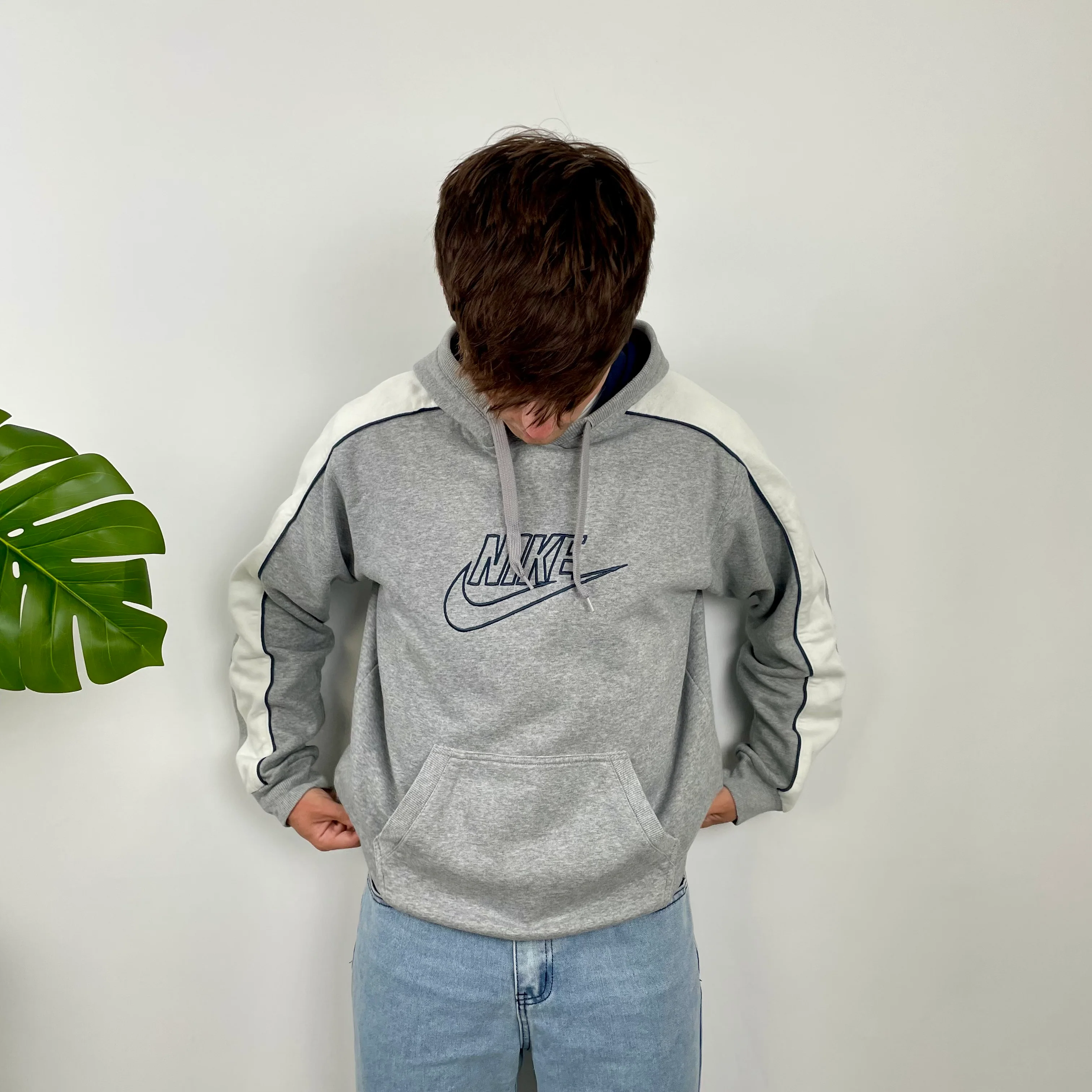 Nike Grey Embroidered Spell Out Hoodie (M) - Image 5