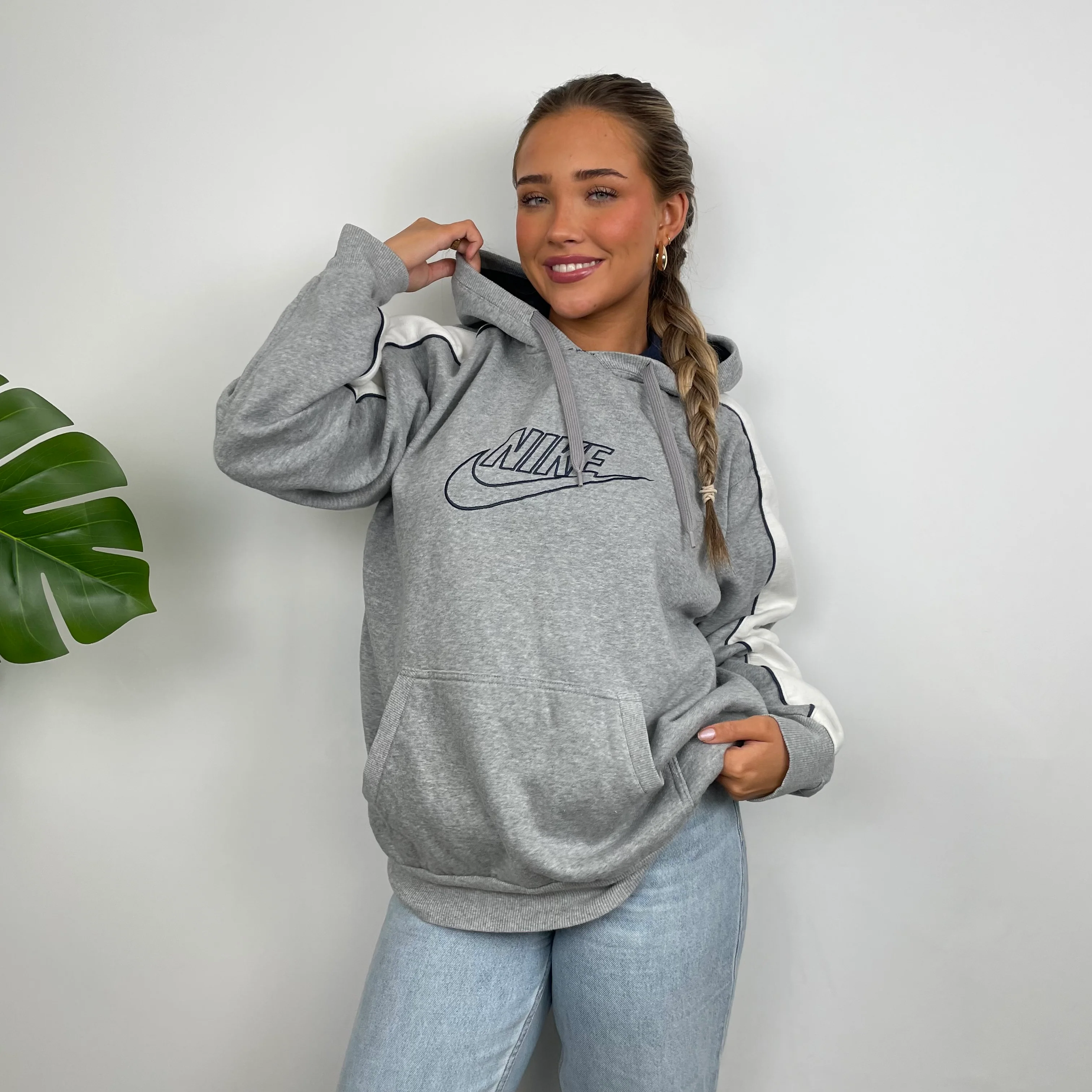 Nike Grey Embroidered Spell Out Hoodie (L) - Image 4