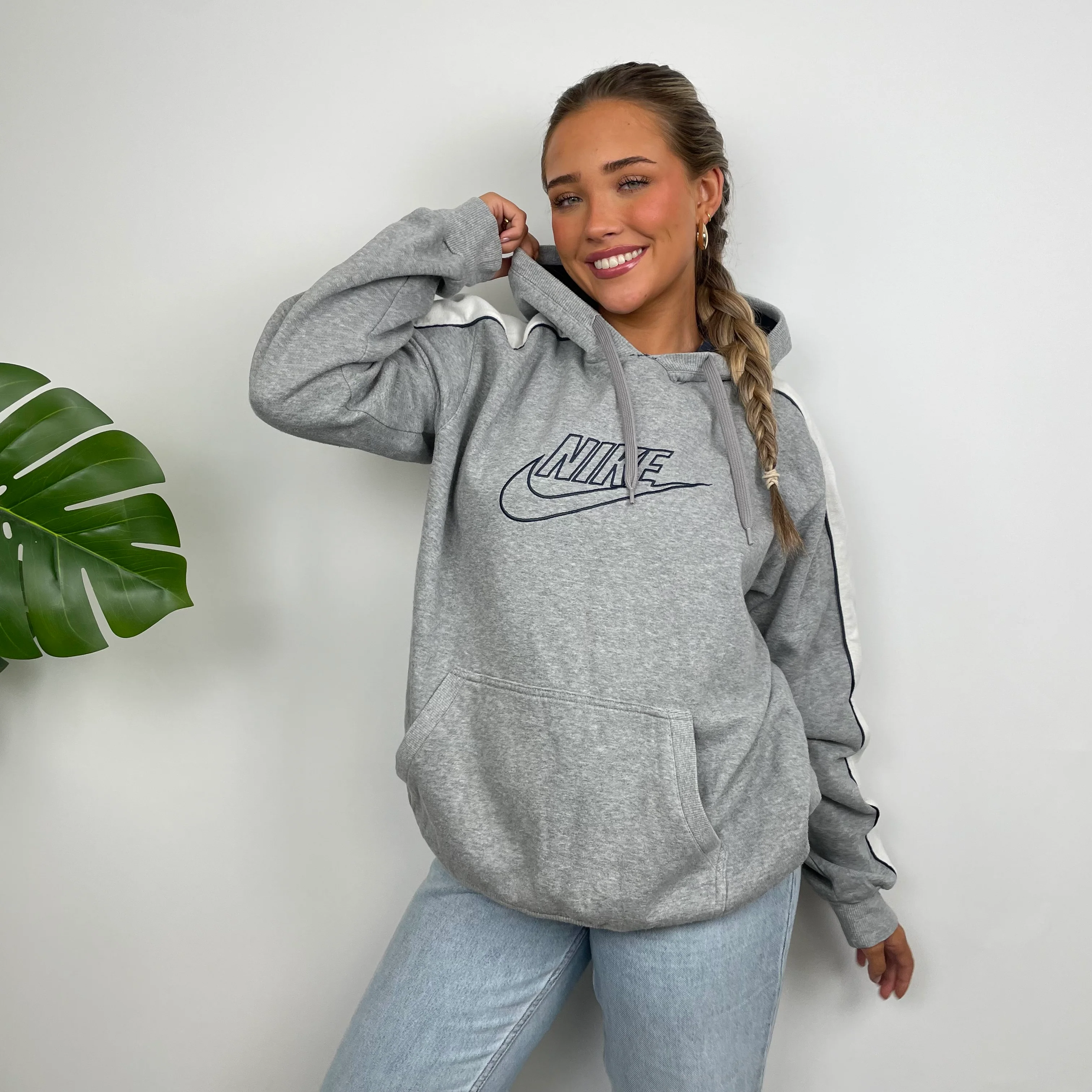Nike Grey Embroidered Spell Out Hoodie (L) - Image 8