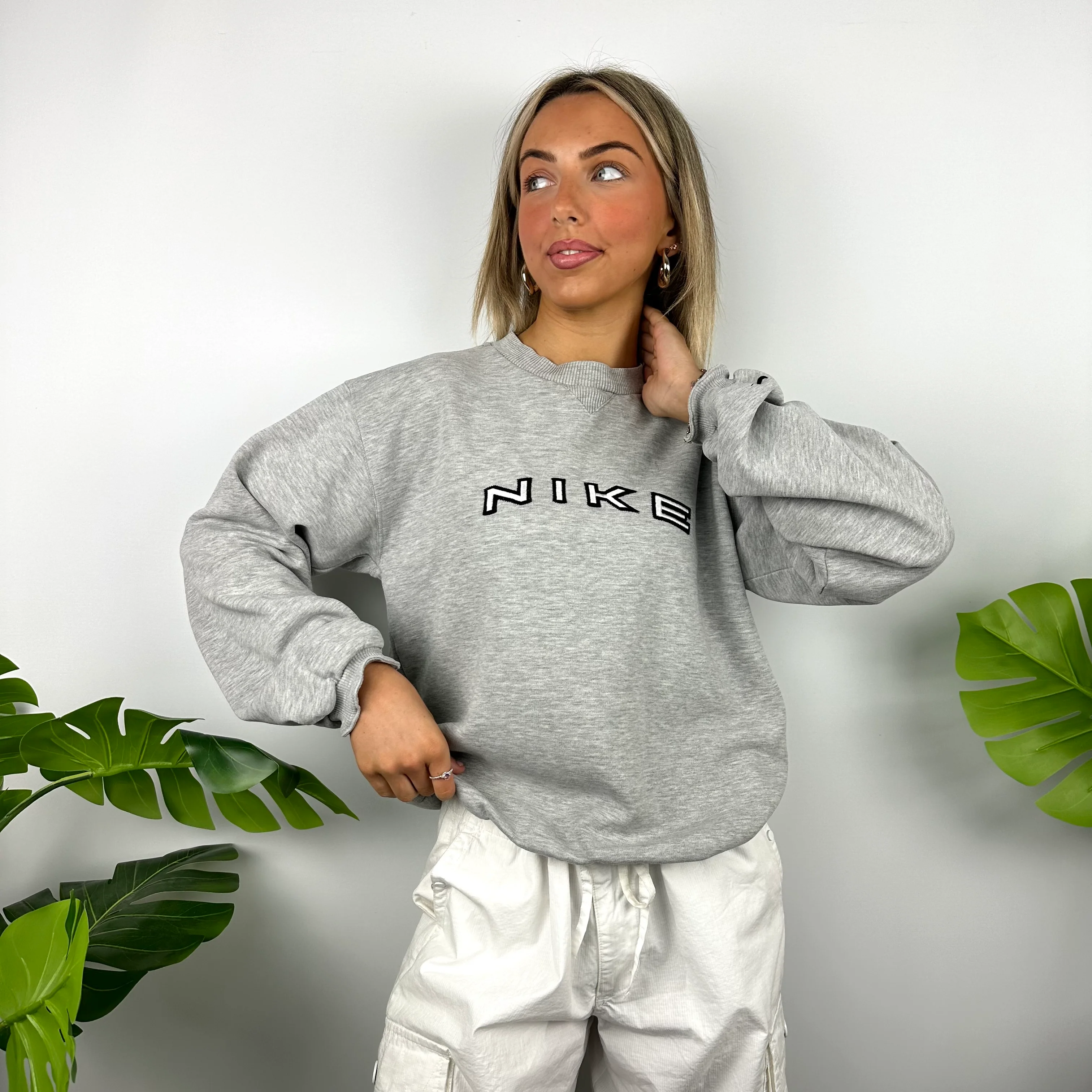 Nike Grey Embroidered Spell Out Sweatshirt (M) - Image 3