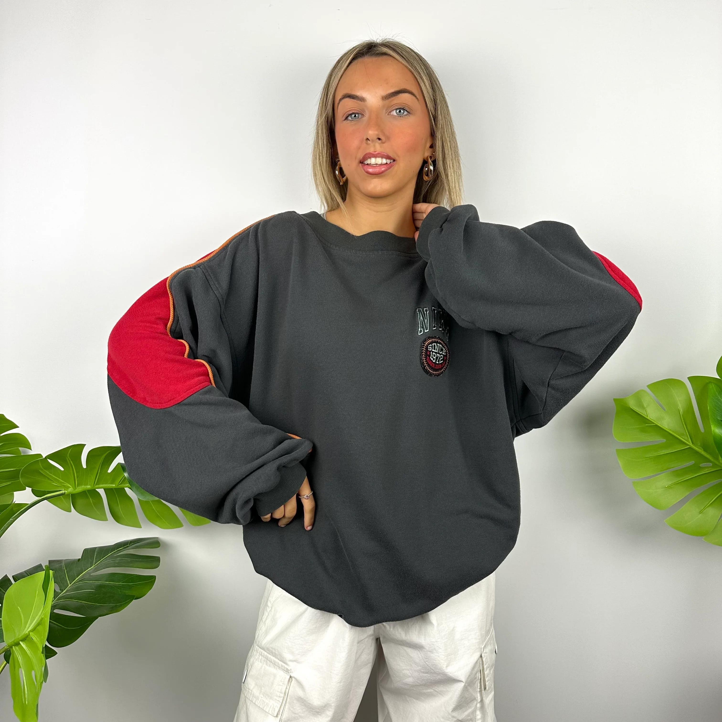 Nike Grey Embroidered Spell Out Sweatshirt (XXL) - Image 2