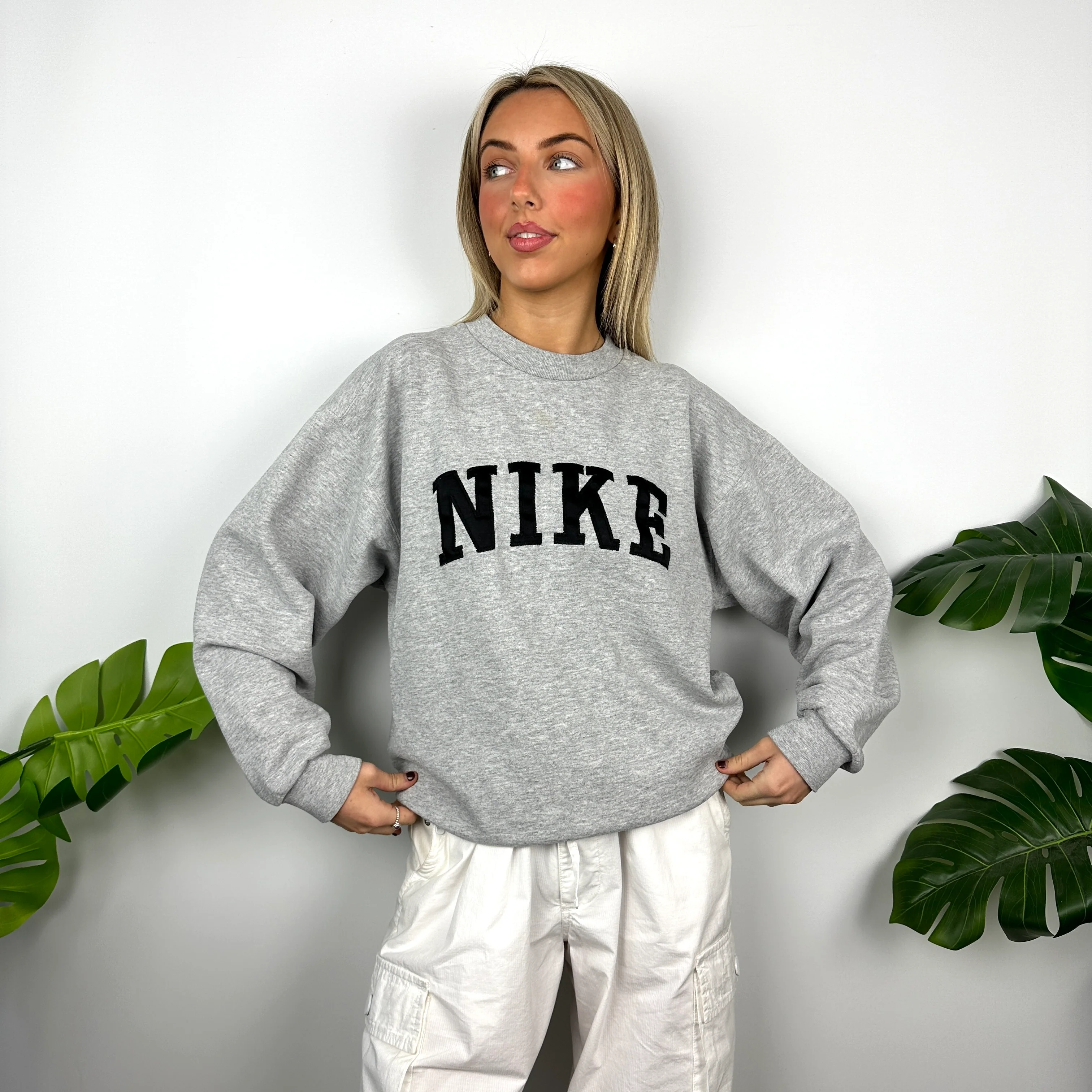 Nike Grey Embroidered Spell Out Sweatshirt (M) - Image 3