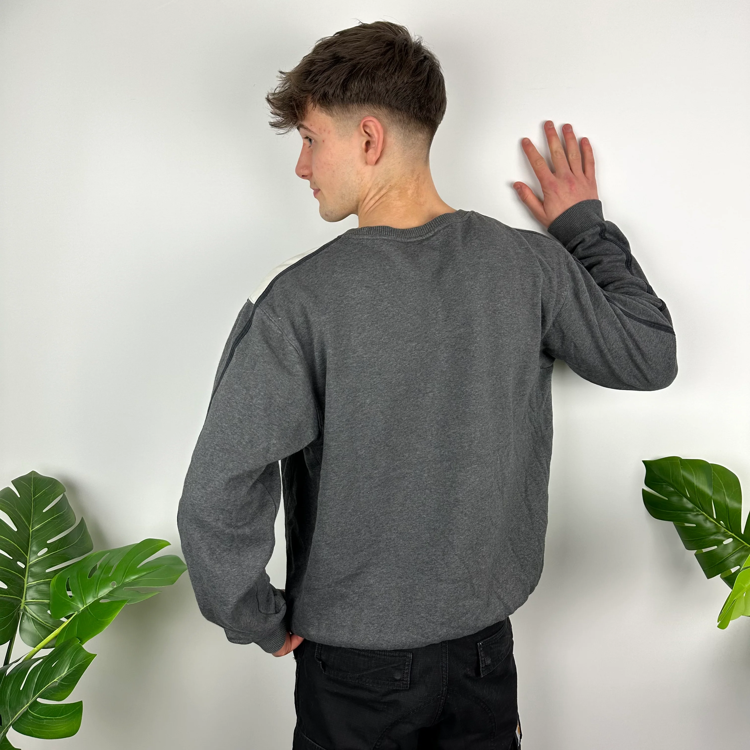 Nike Grey Embroidered Spell Out Sweatshirt (XL) - Image 4