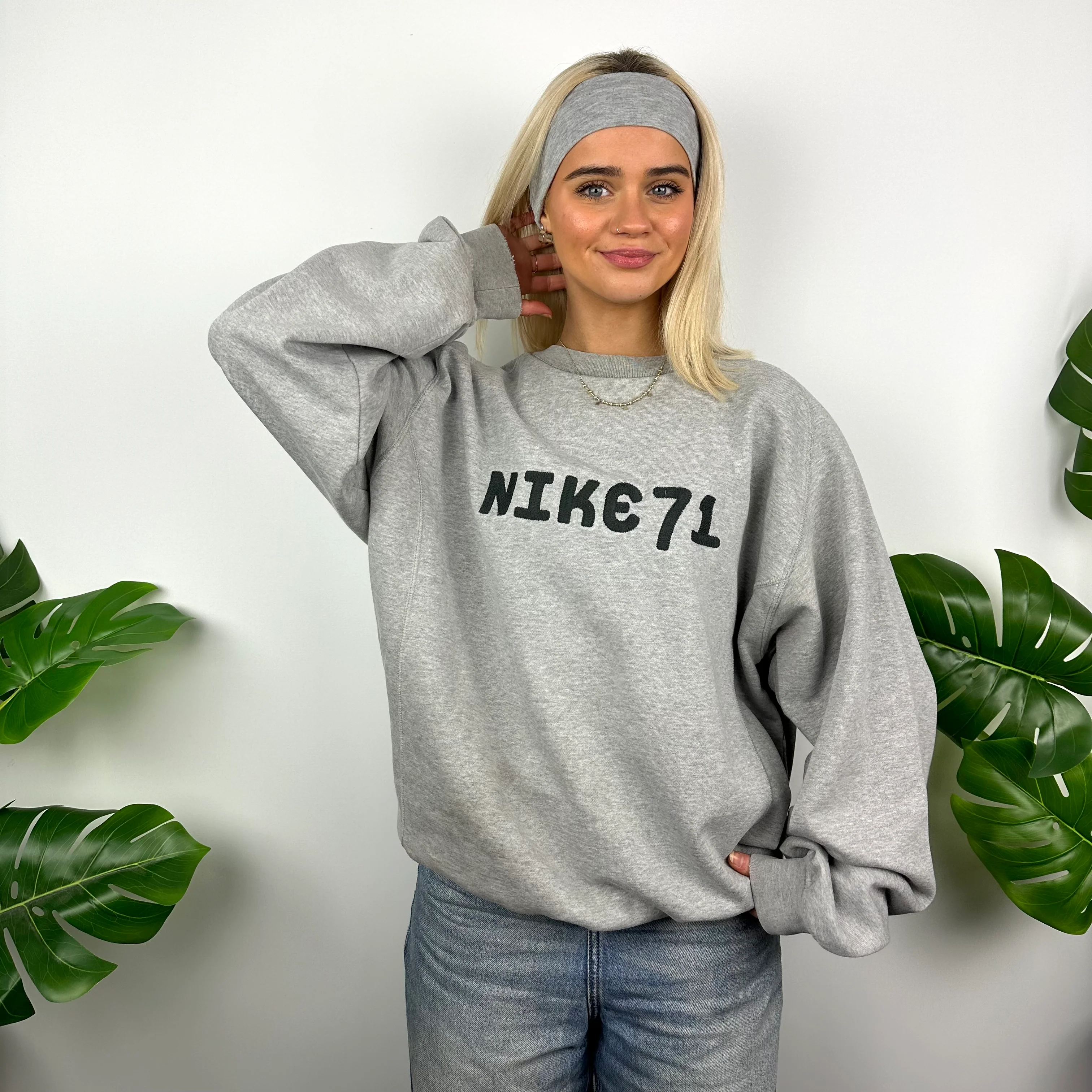 Nike Grey Embroidered Spell Out Sweatshirt (L) - Image 5