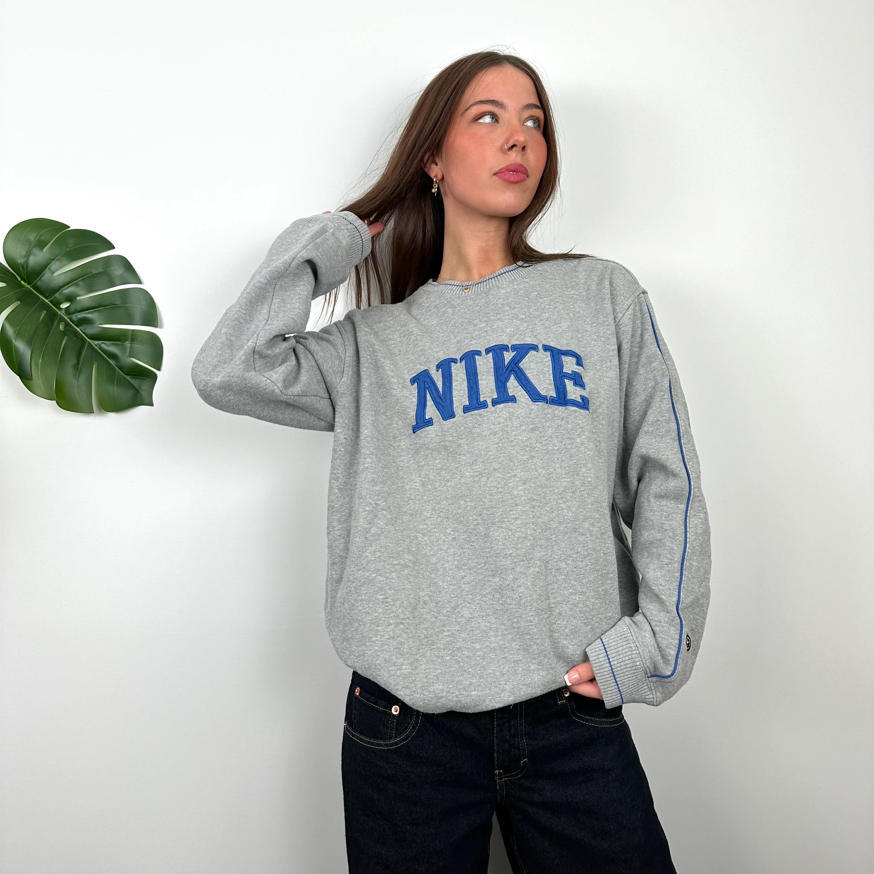 Nike Grey Embroidered Spell Out Sweatshirt (L) - Image 5