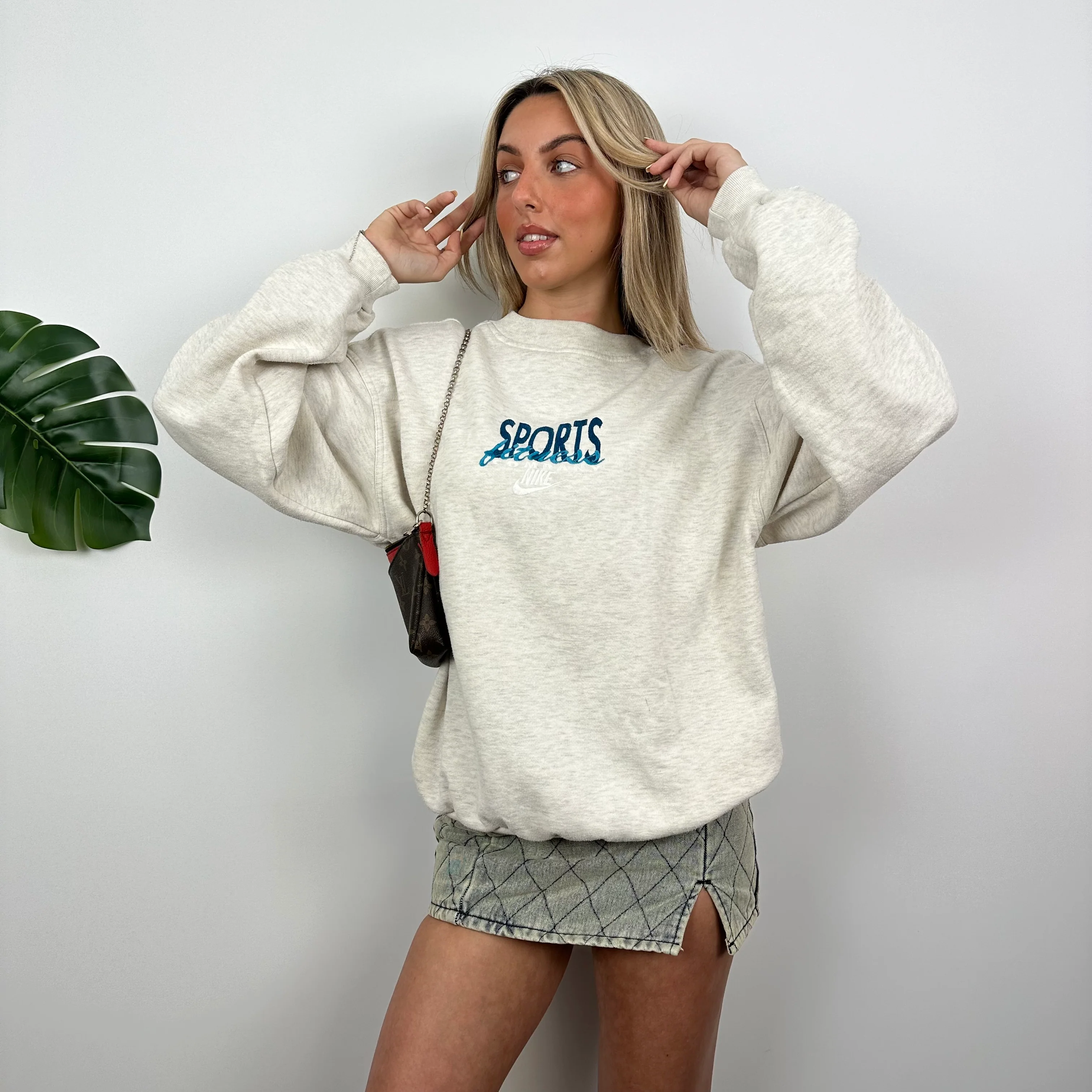 Nike Sports & Fitness Grey Embroidered Spell Out Sweatshirt (M) - Image 2
