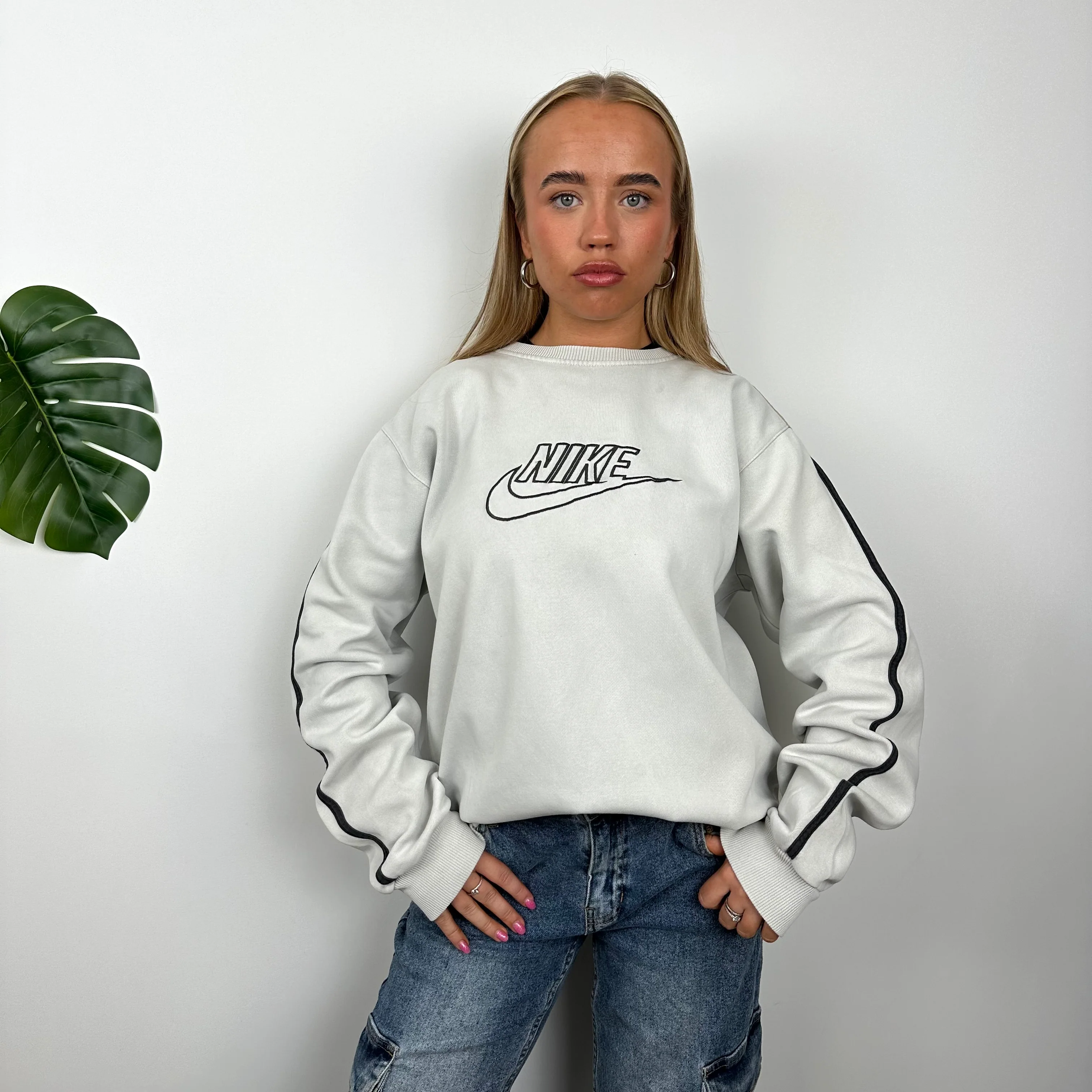 Nike Grey Embroidered Spell Out Sweatshirt (L) - Image 4