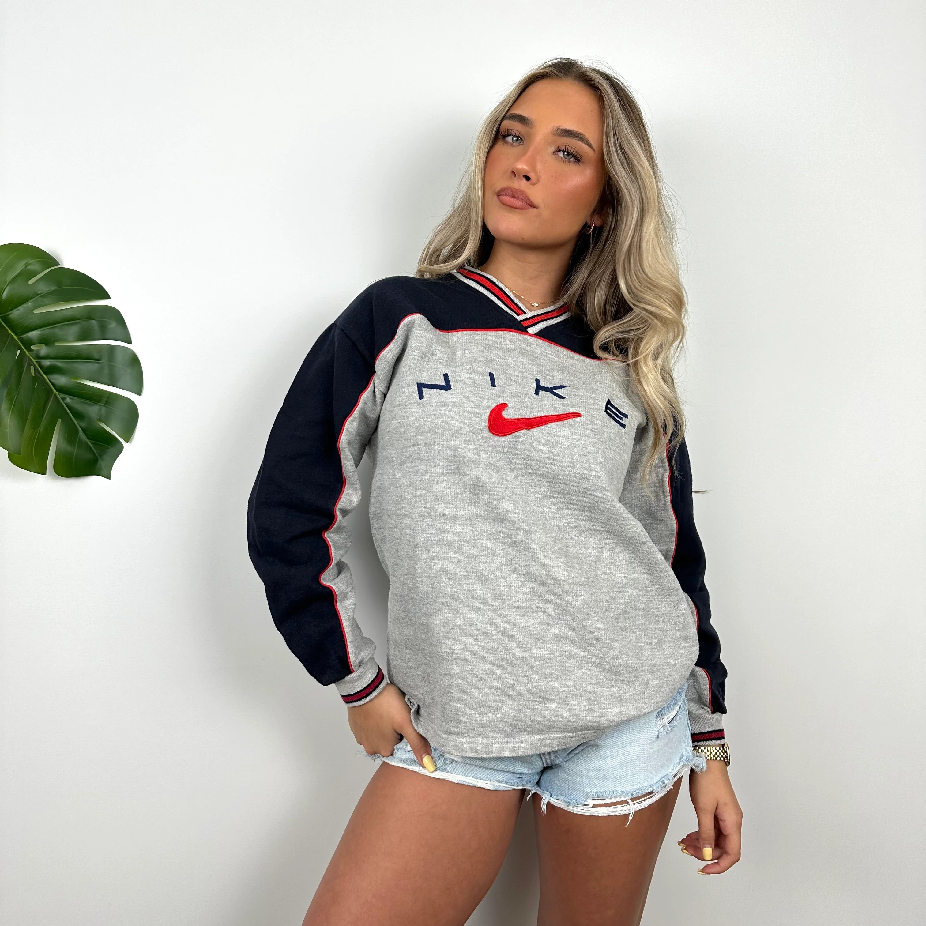 Nike Grey Embroidered Spell Out Sweatshirt (M) - Image 4