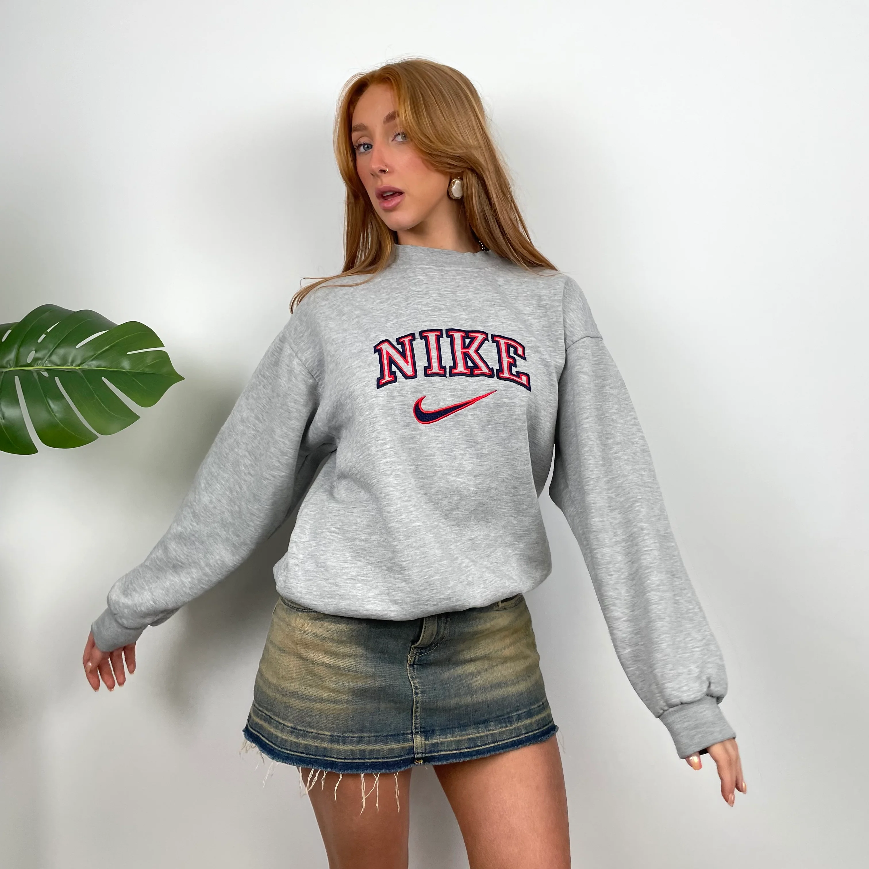 Nike Grey Embroidered Spell Out Sweatshirt (M) - Image 6