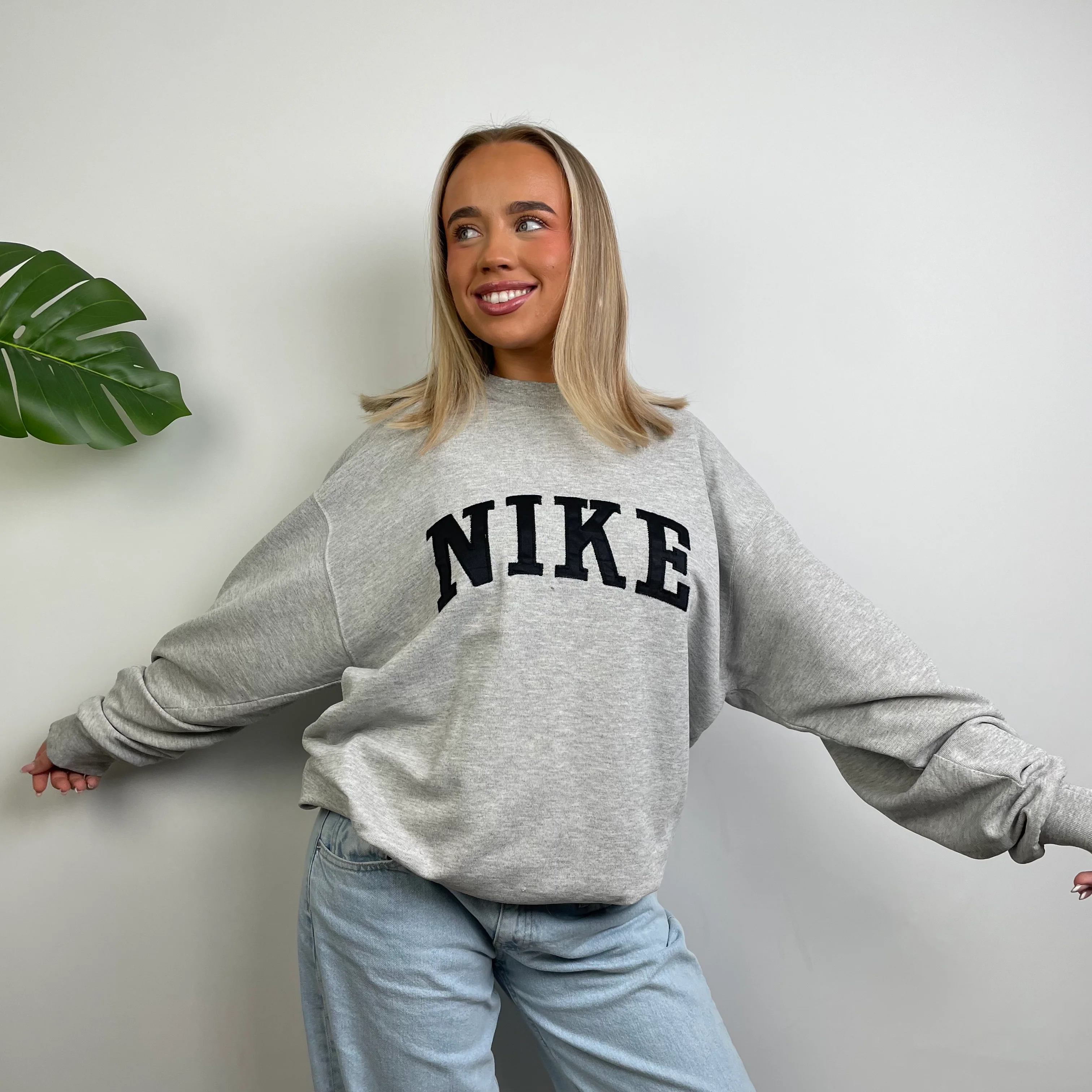Nike Grey Embroidered Spell Out Sweatshirt (L) - Image 8