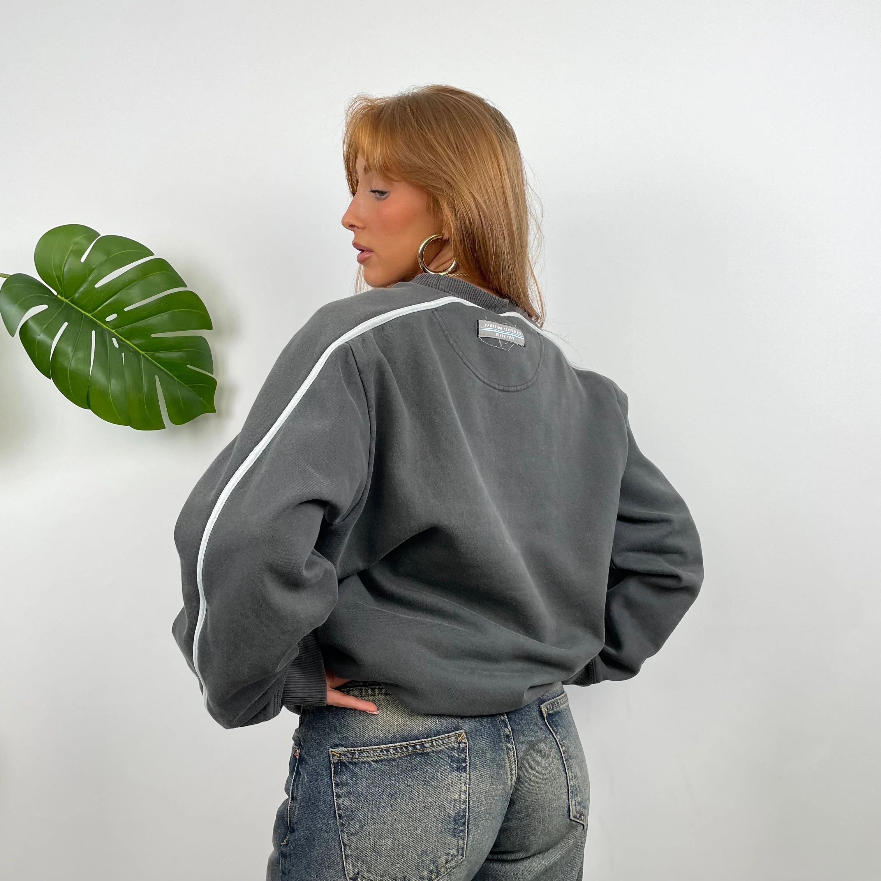 Nike Grey Embroidered Spell Out Sweatshirt (L) - Image 4