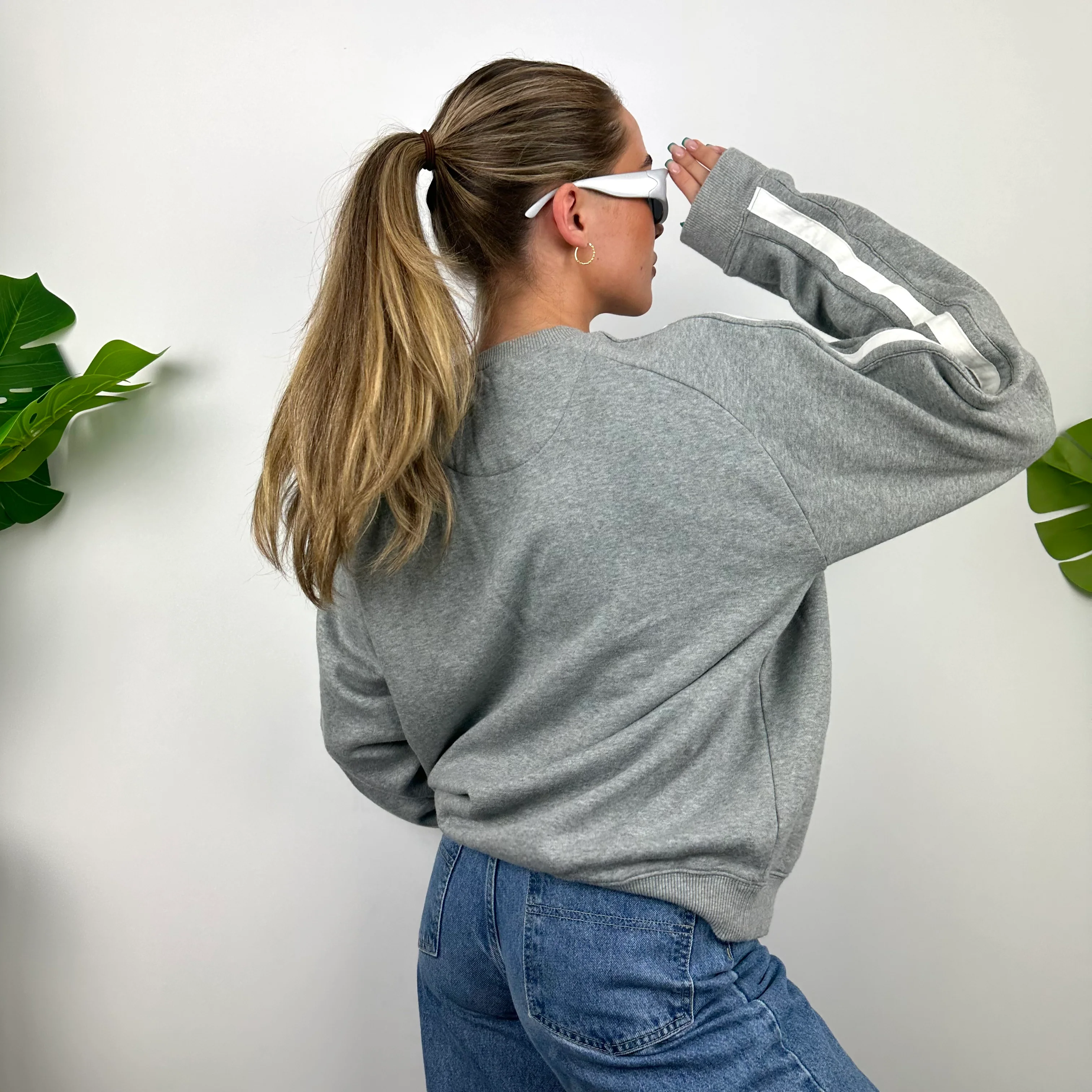 Nike Grey Embroidered Spell Out Sweatshirt (M) - Image 5