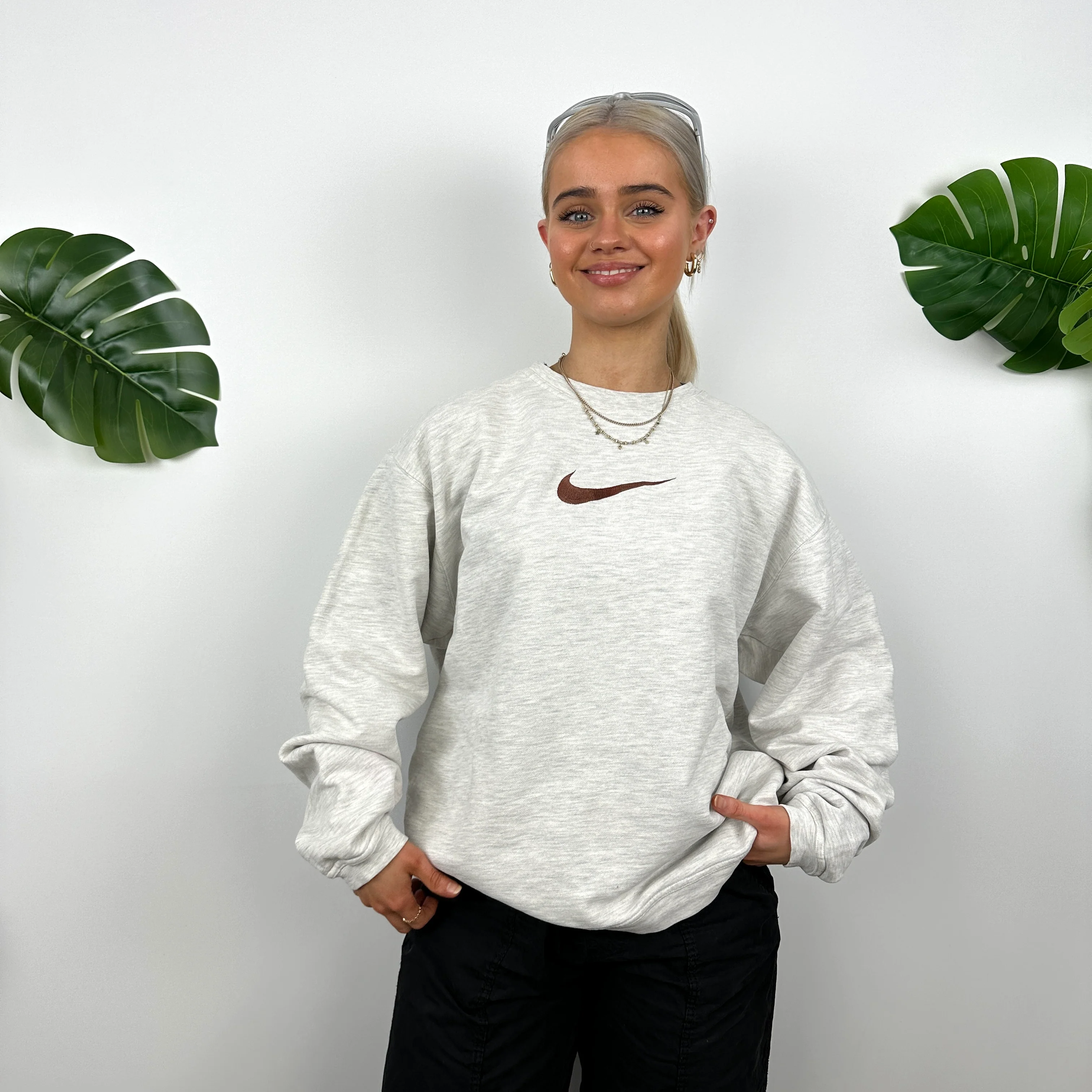 Nike Grey Embroidered Spell Out Sweatshirt (M) - Image 2