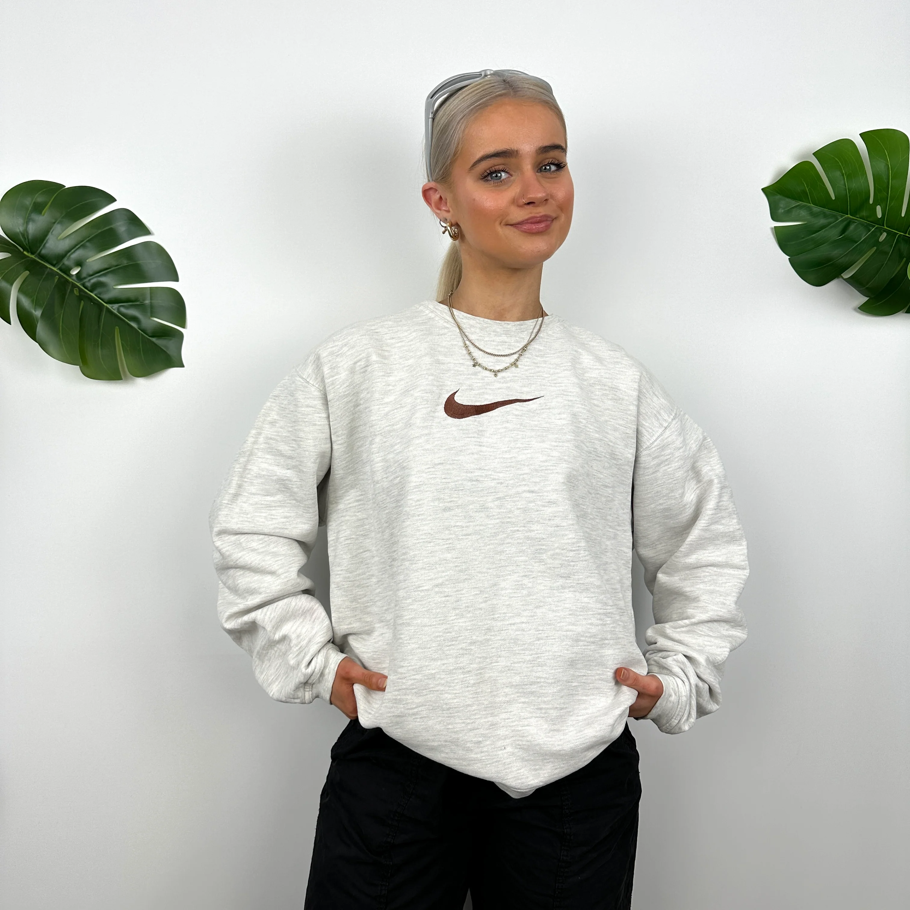 Nike Grey Embroidered Spell Out Sweatshirt (M) - Image 3