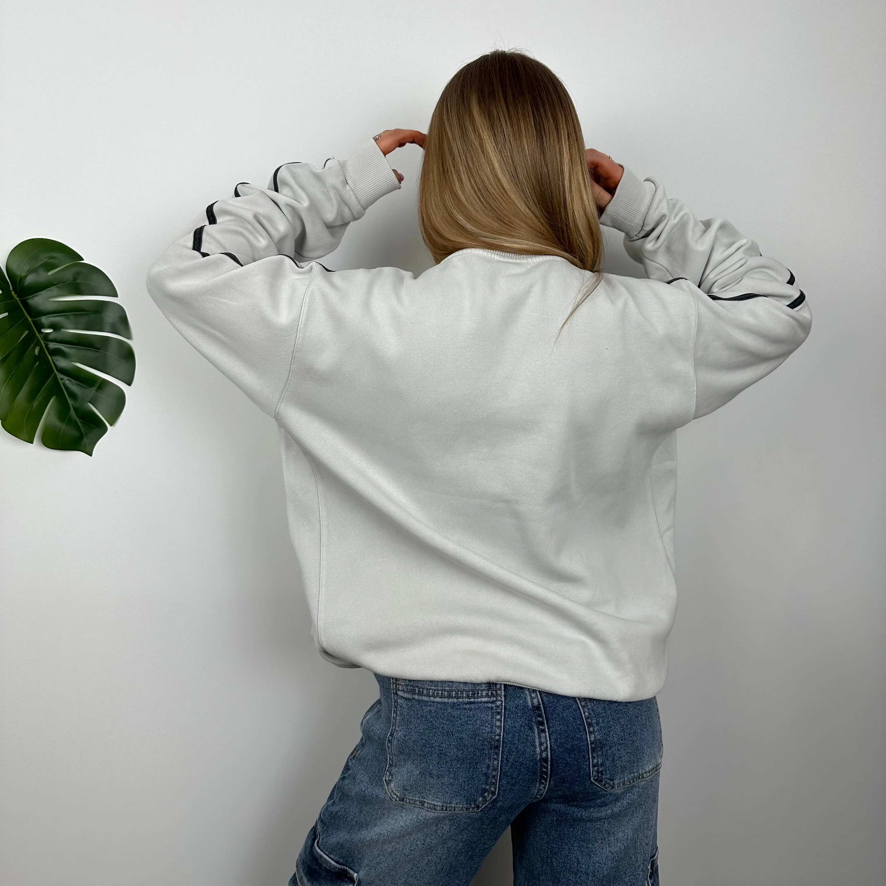 Nike White Grey Embroidered Spell Out Sweatshirt (M) - Image 5