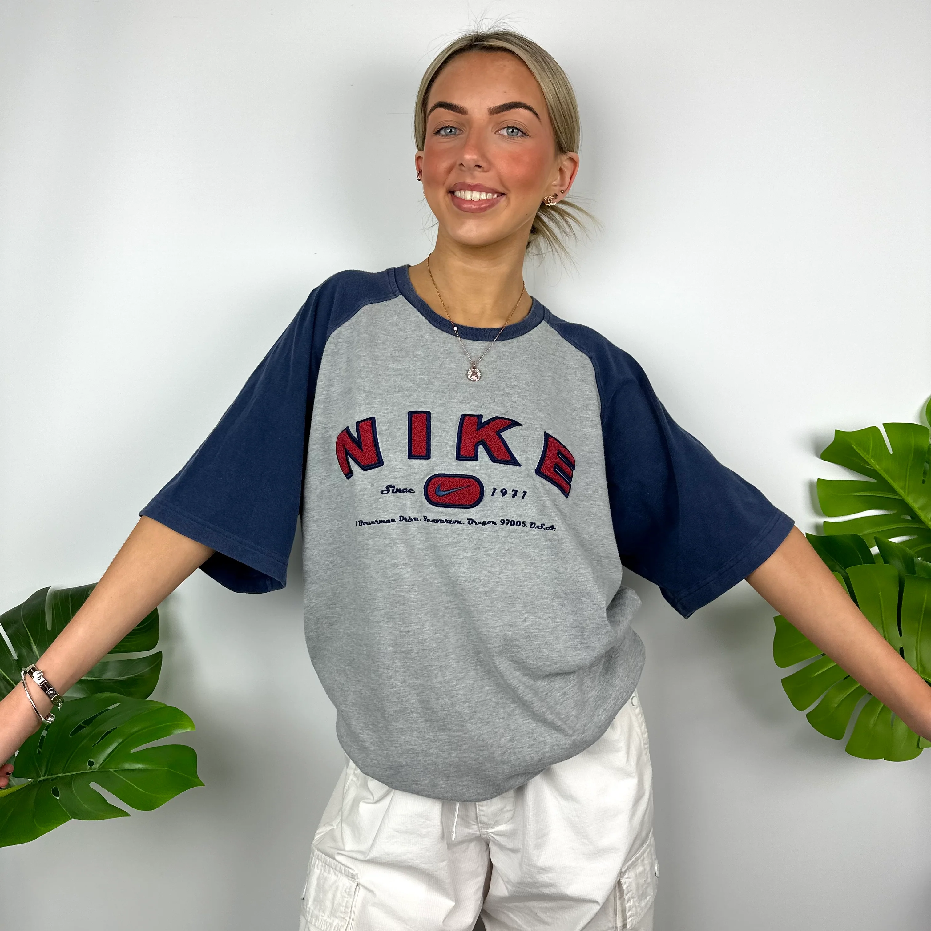 Nike Grey Embroidered Spell Out T Shirt (XL) - Image 6