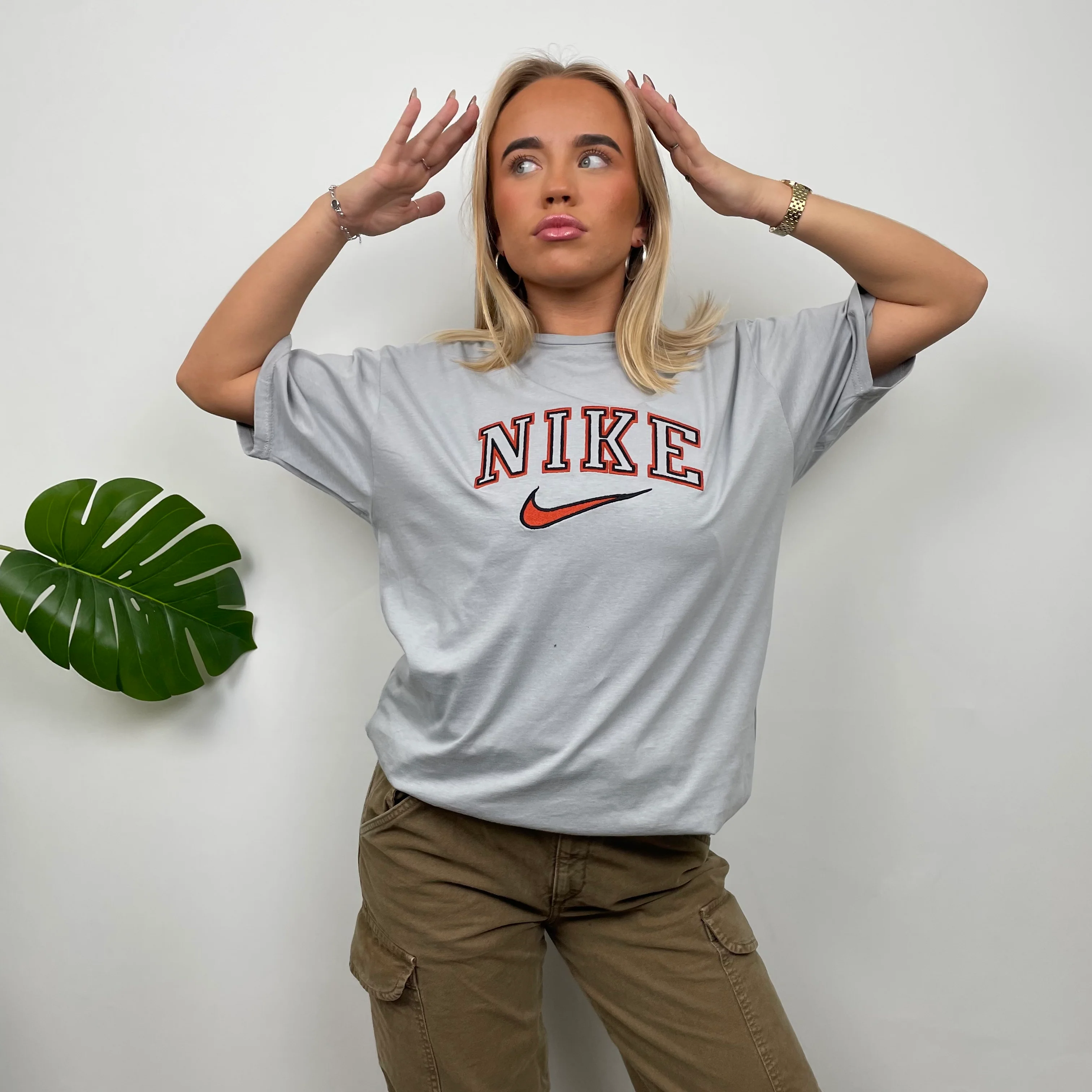 Nike Grey Embroidered Spell Out T Shirt (XL) - Image 2