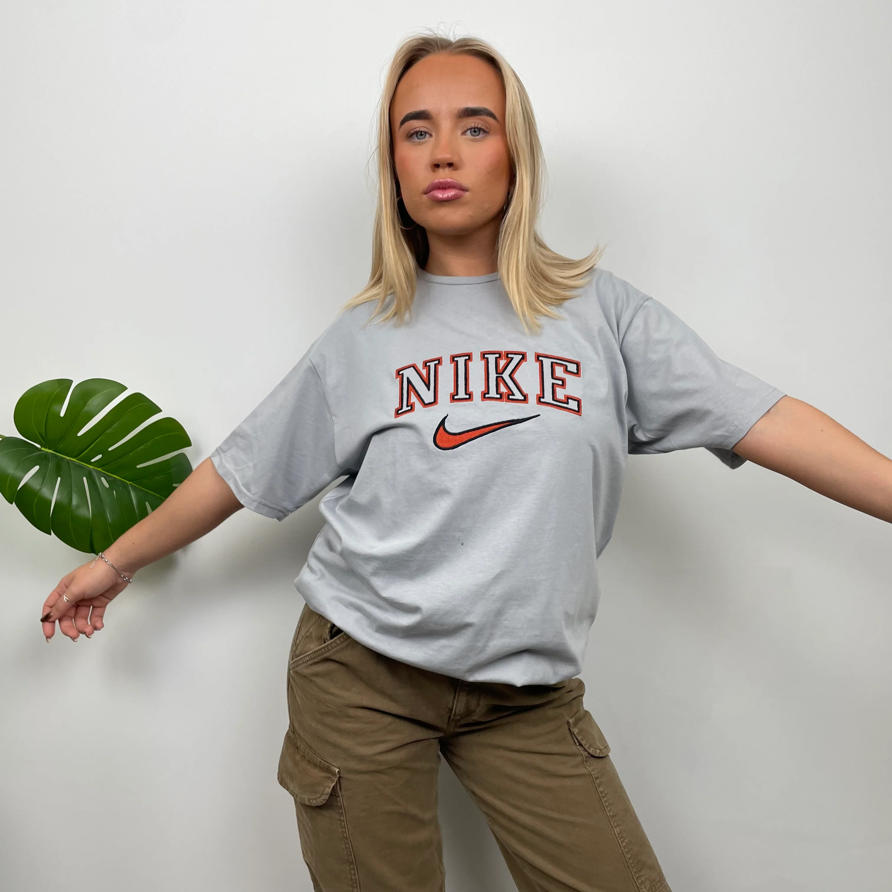 Nike Grey Embroidered Spell Out T Shirt (XL) - Image 3