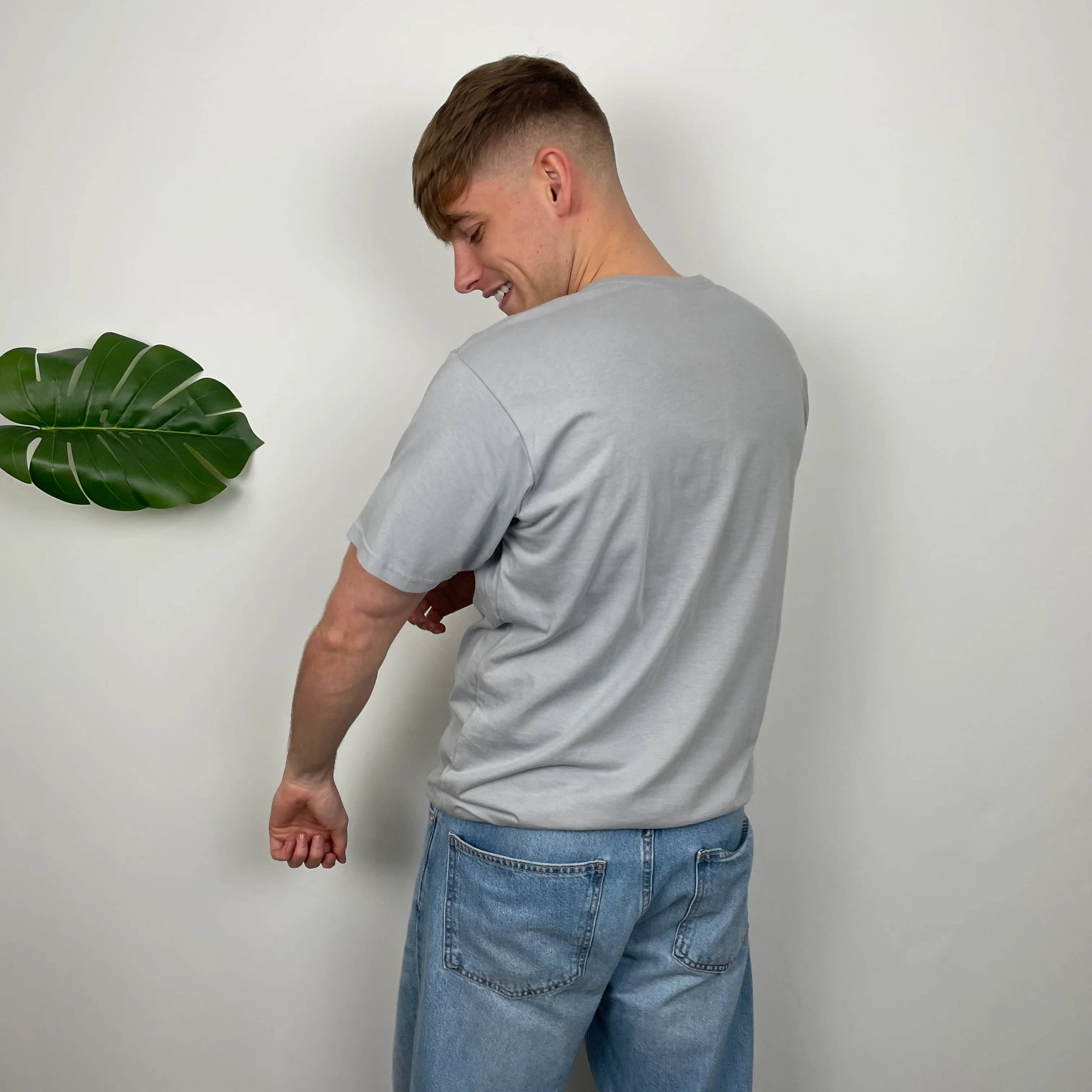 Nike Grey Embroidered Spell Out T Shirt (XL) - Image 3