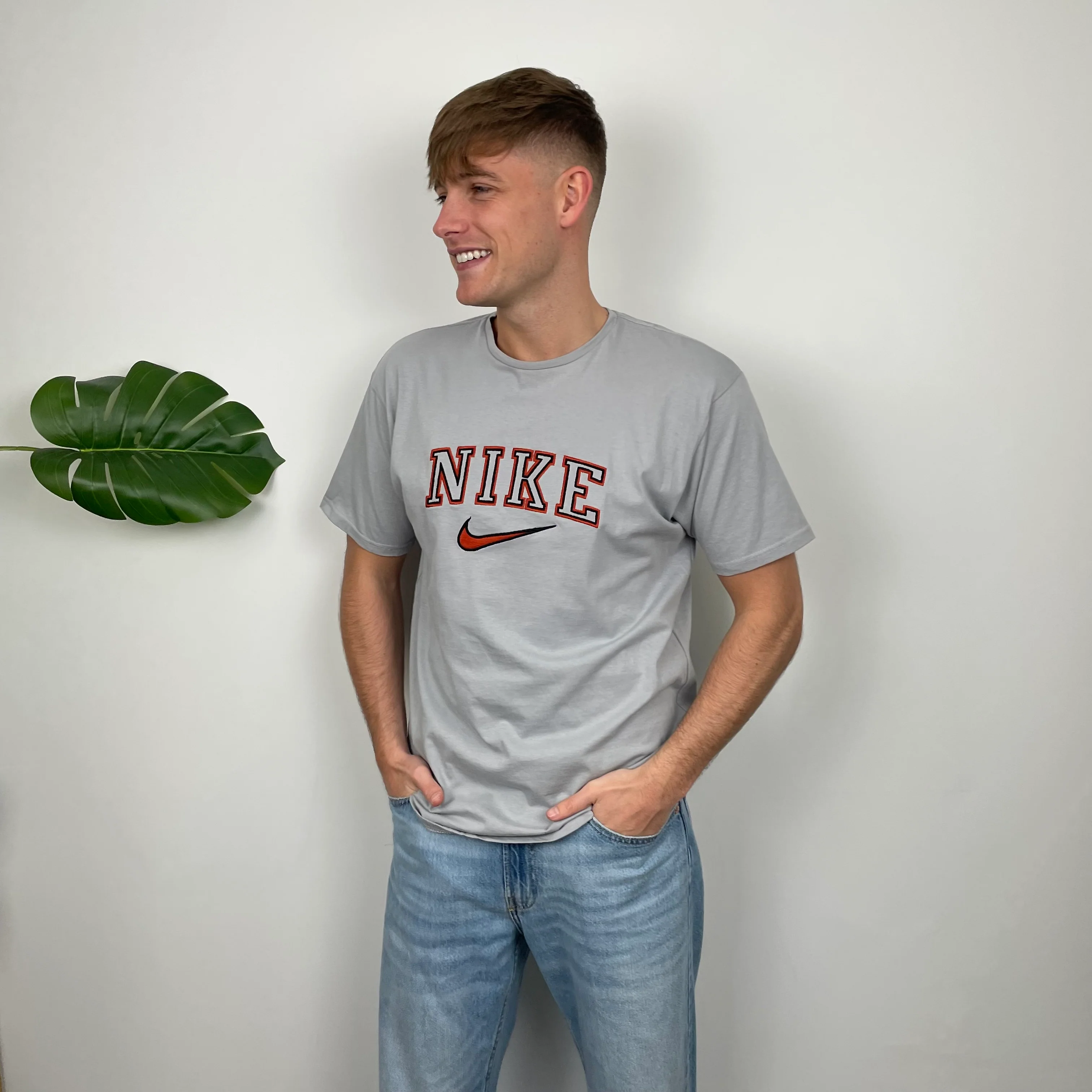 Nike Grey Embroidered Spell Out T Shirt (XL) - Image 4