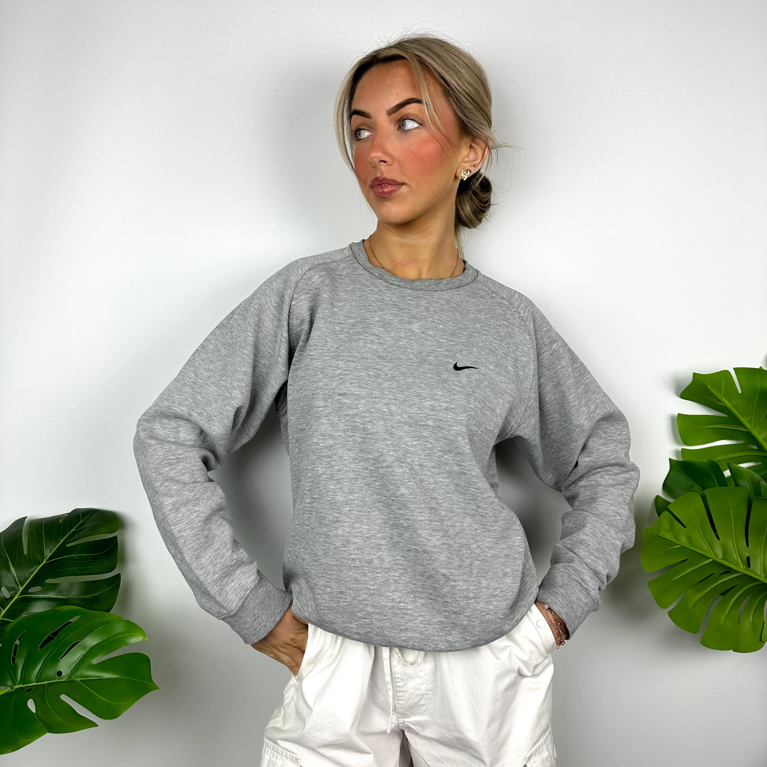 Nike Grey Embroidered Swoosh Sweatshirt (S) - Image 4
