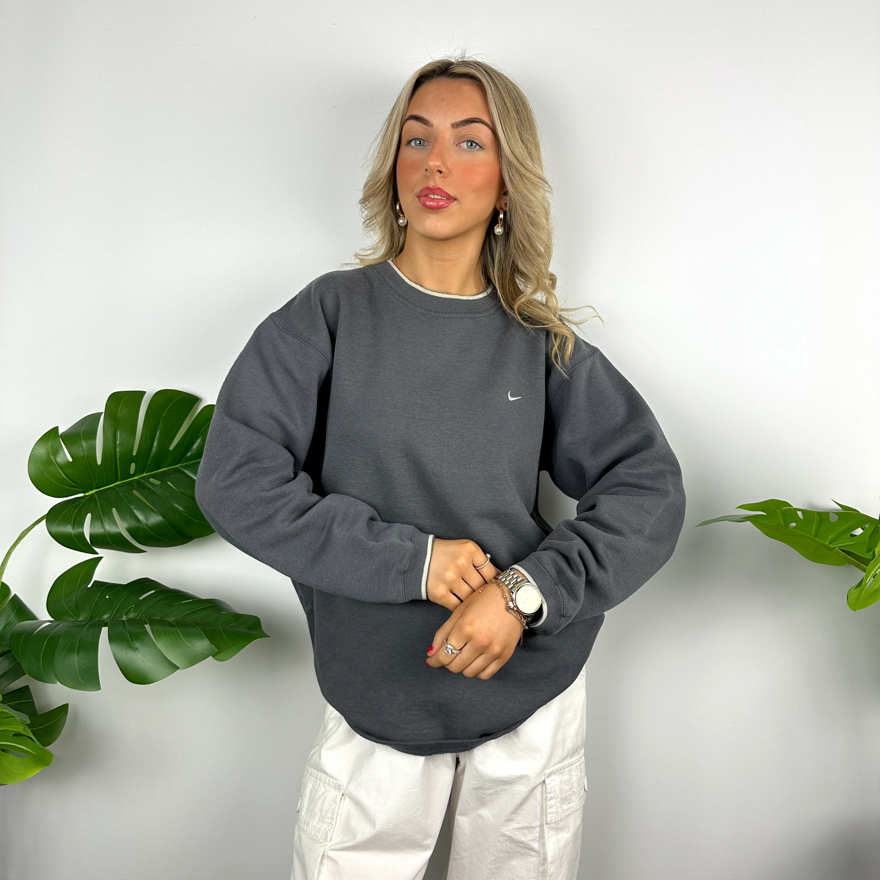Nike Grey Embroidered Swoosh Sweatshirt (M) - Image 2