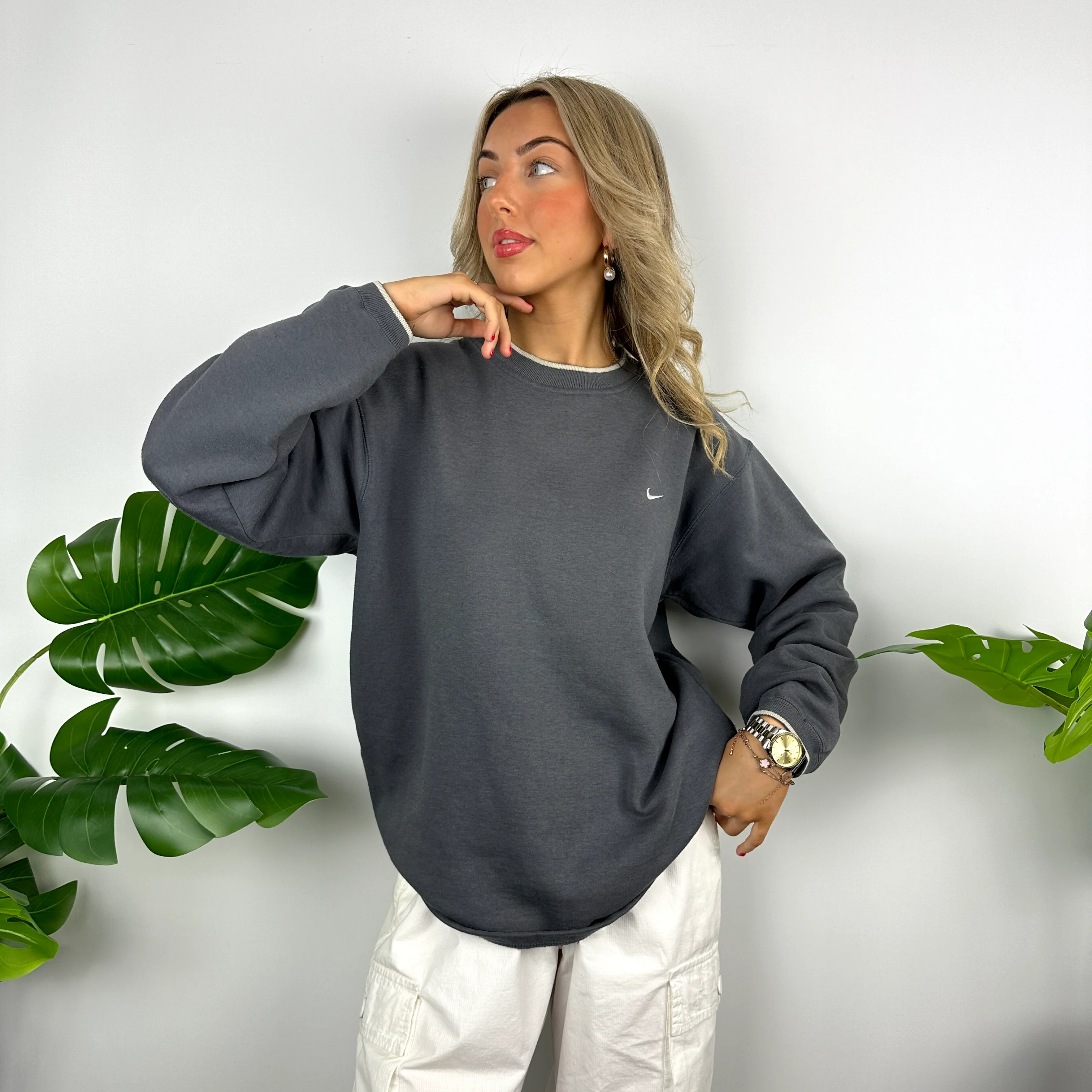 Nike Grey Embroidered Swoosh Sweatshirt (M) - Image 8