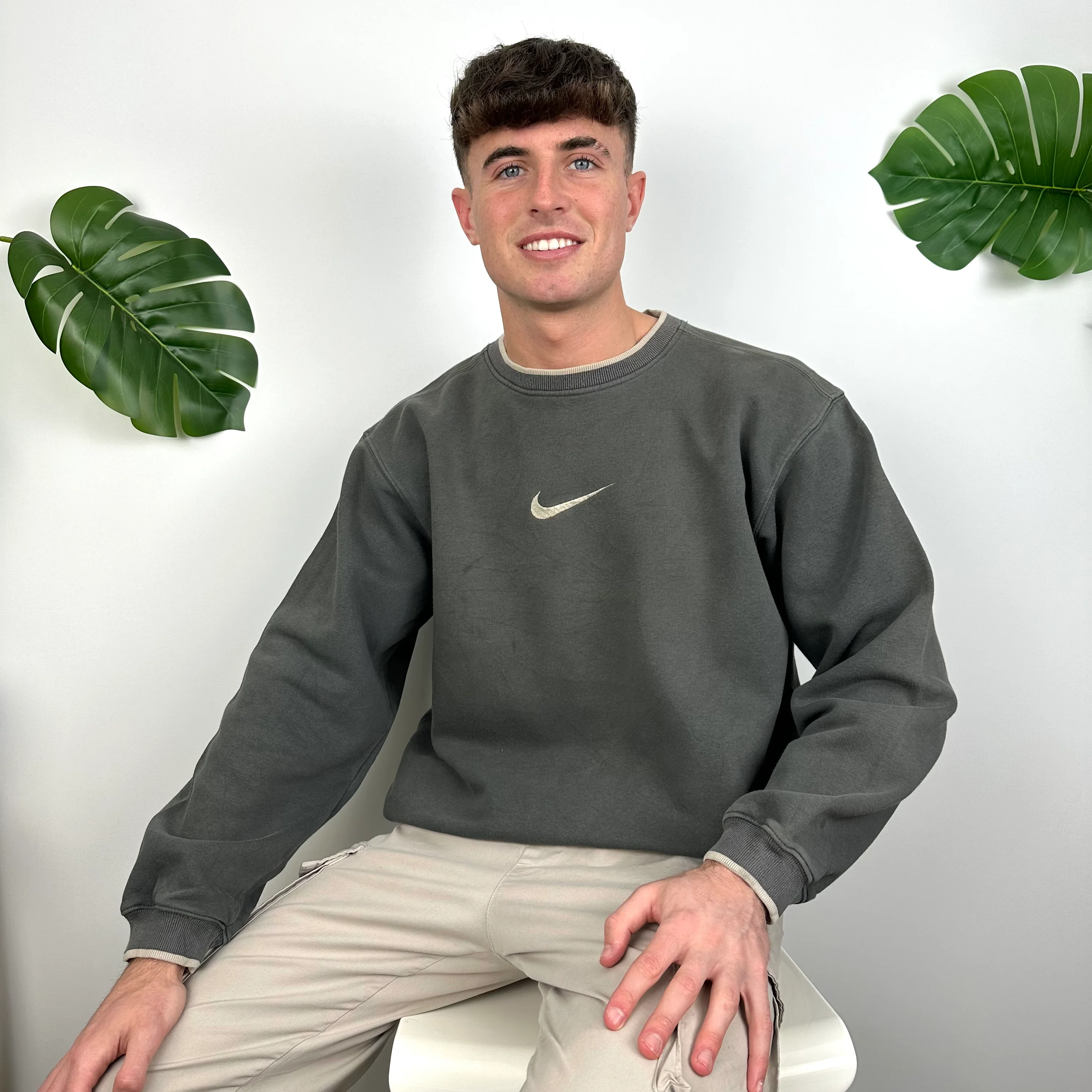 Nike Grey Embroidered Swoosh Sweatshirt (L) - Image 9