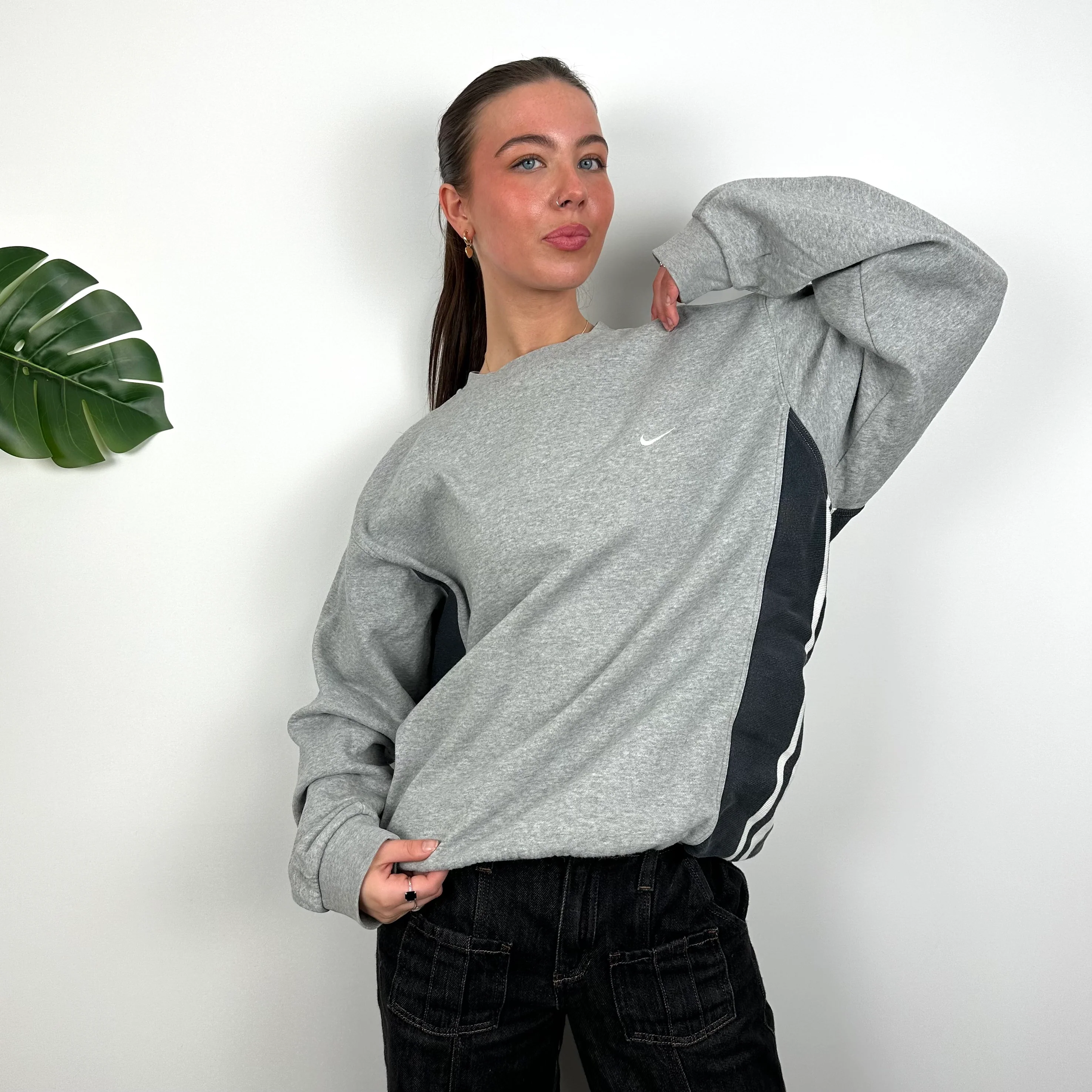 Nike Grey Embroidered Swoosh Sweatshirt (L) - Image 2