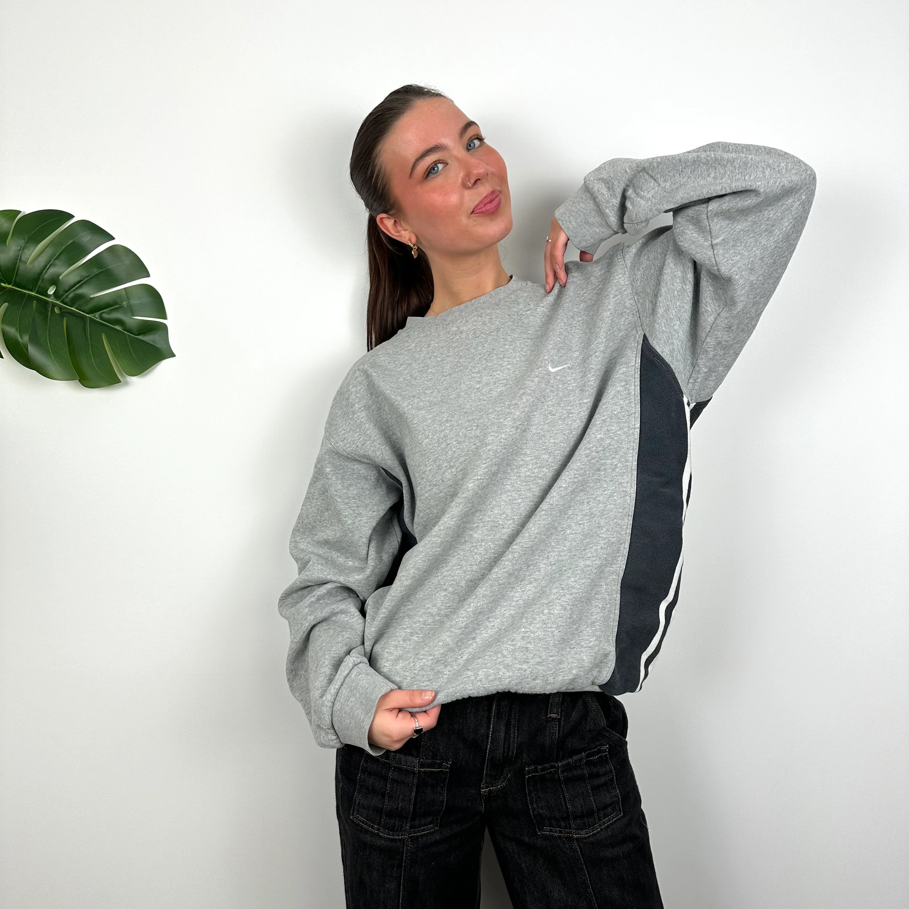Nike Grey Embroidered Swoosh Sweatshirt (L) - Image 4