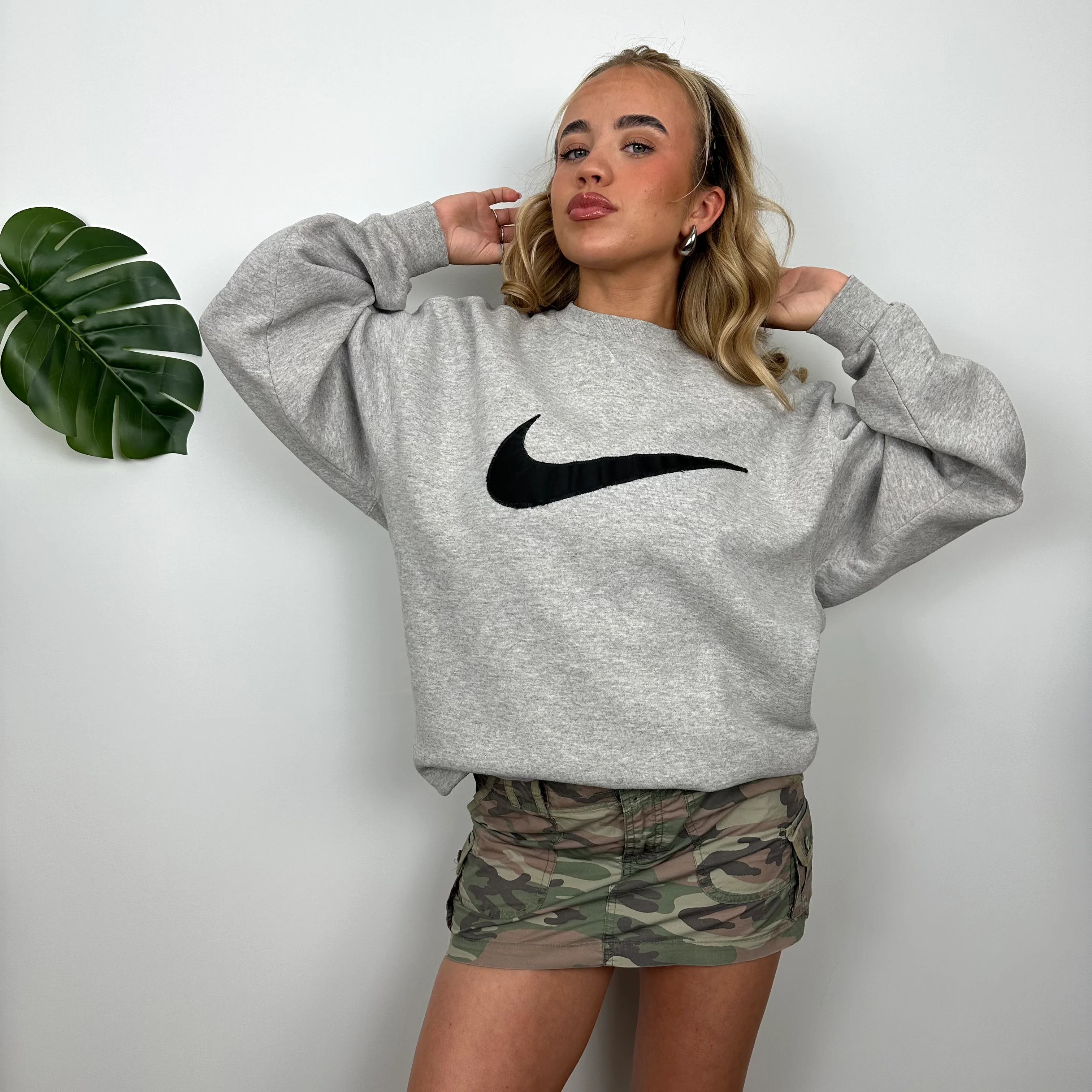 Nike Grey Embroidered Swoosh Sweatshirt (L) - Image 3