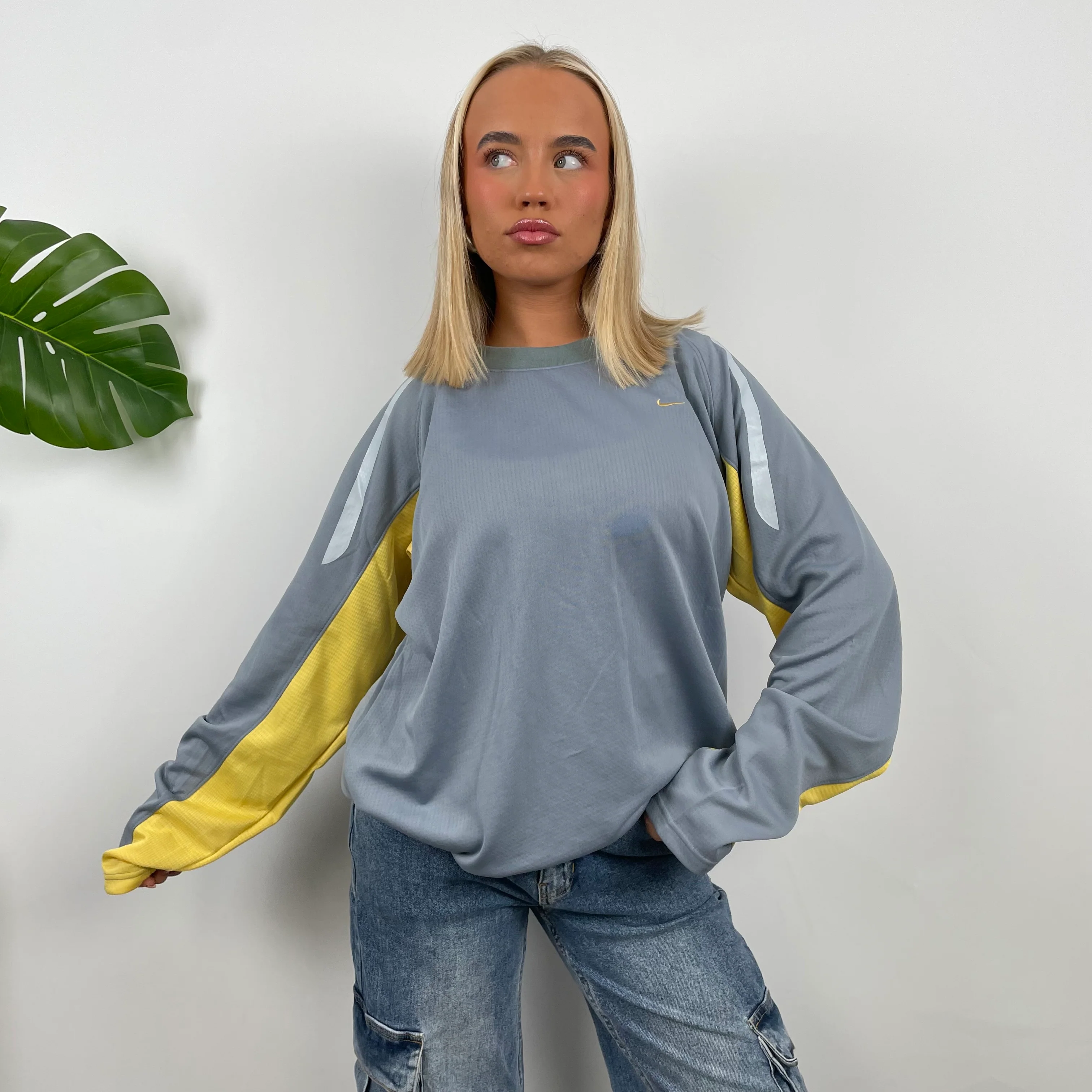 Nike Grey Embroidered Swoosh Sweatshirt (XL) - Image 5