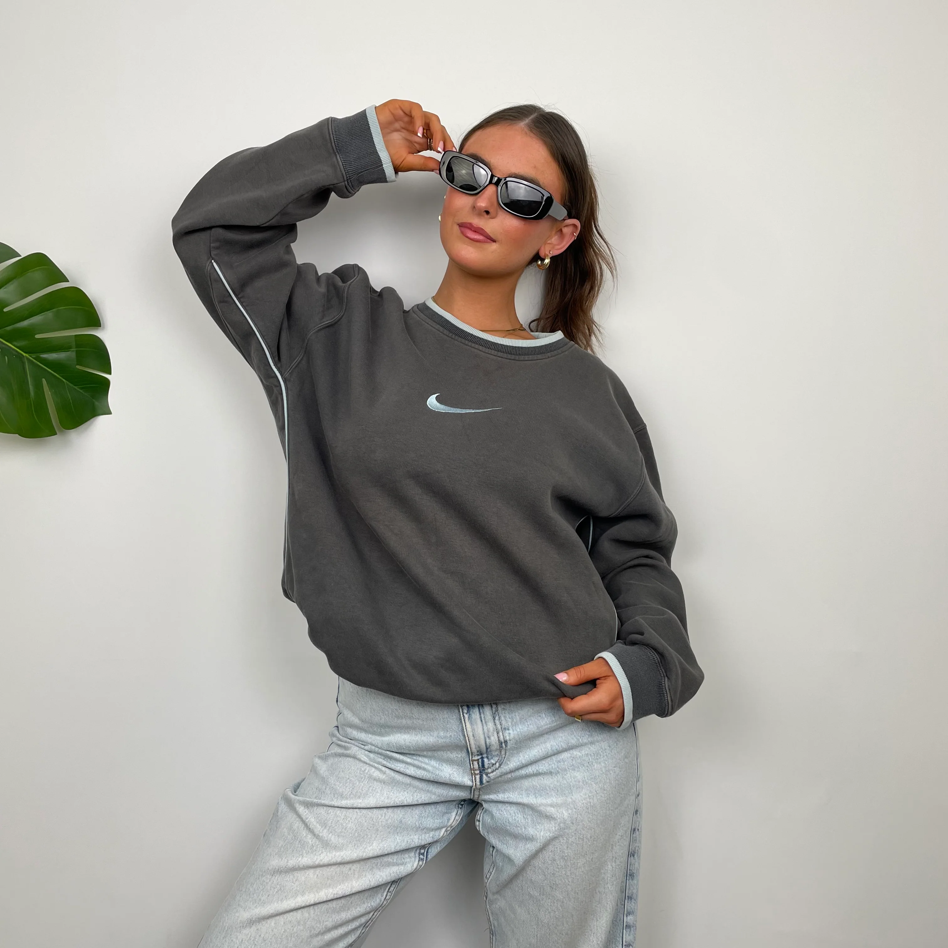 Nike Grey Embroidered Swoosh Sweatshirt (L) - Image 2