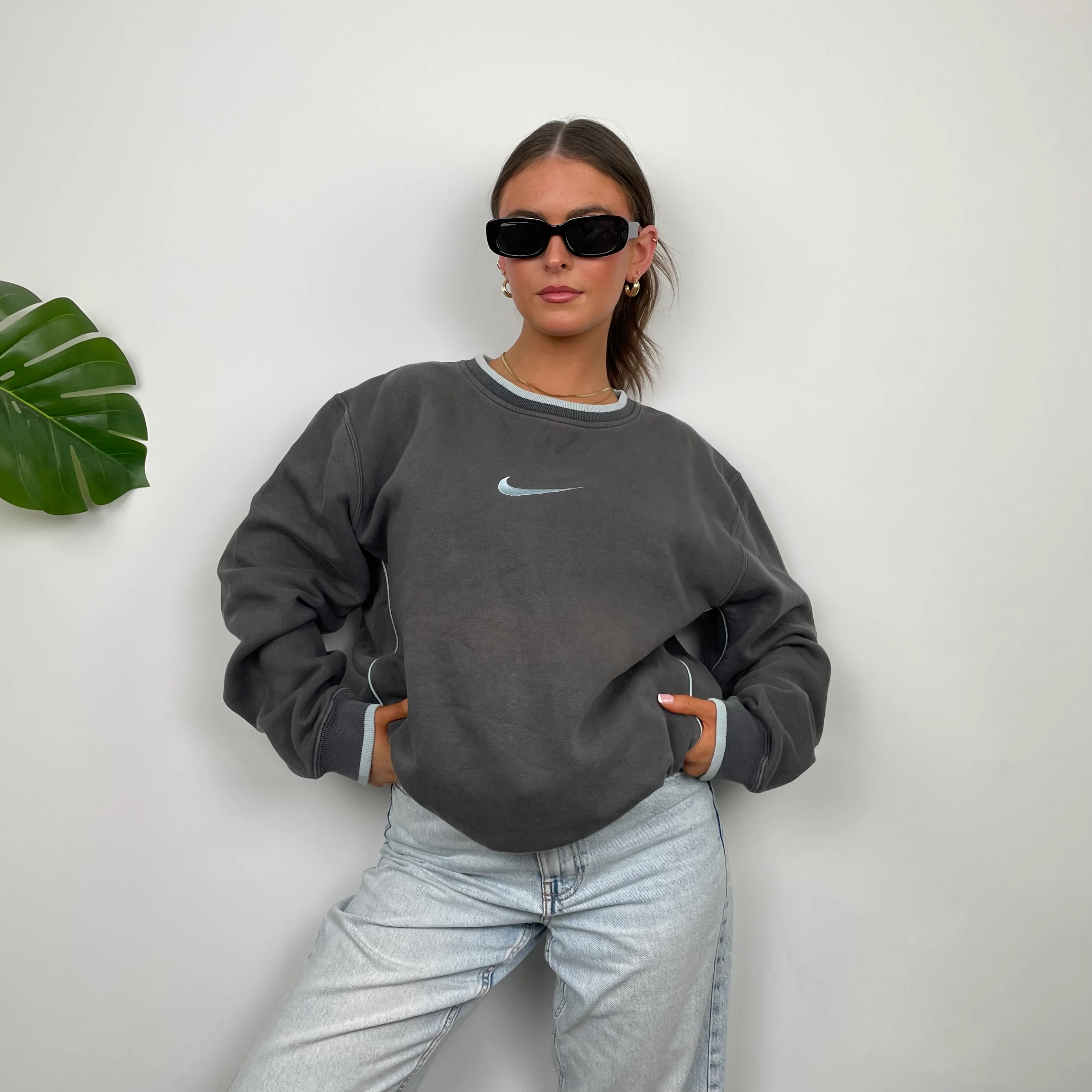 Nike Grey Embroidered Swoosh Sweatshirt (L) - Image 3