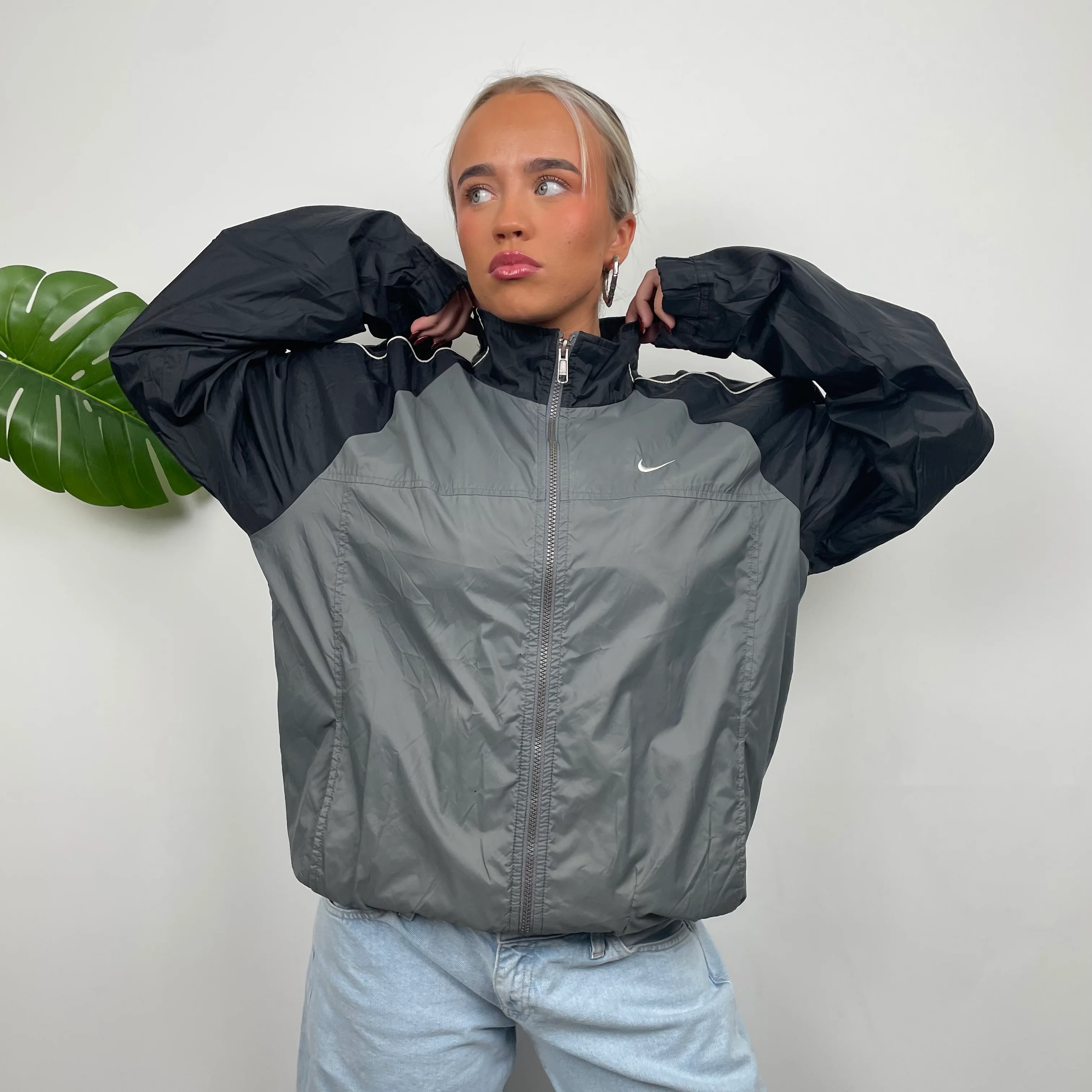 Nike Grey Embroidered Swoosh Zip Up Windbreaker Jacket (M) - Image 3