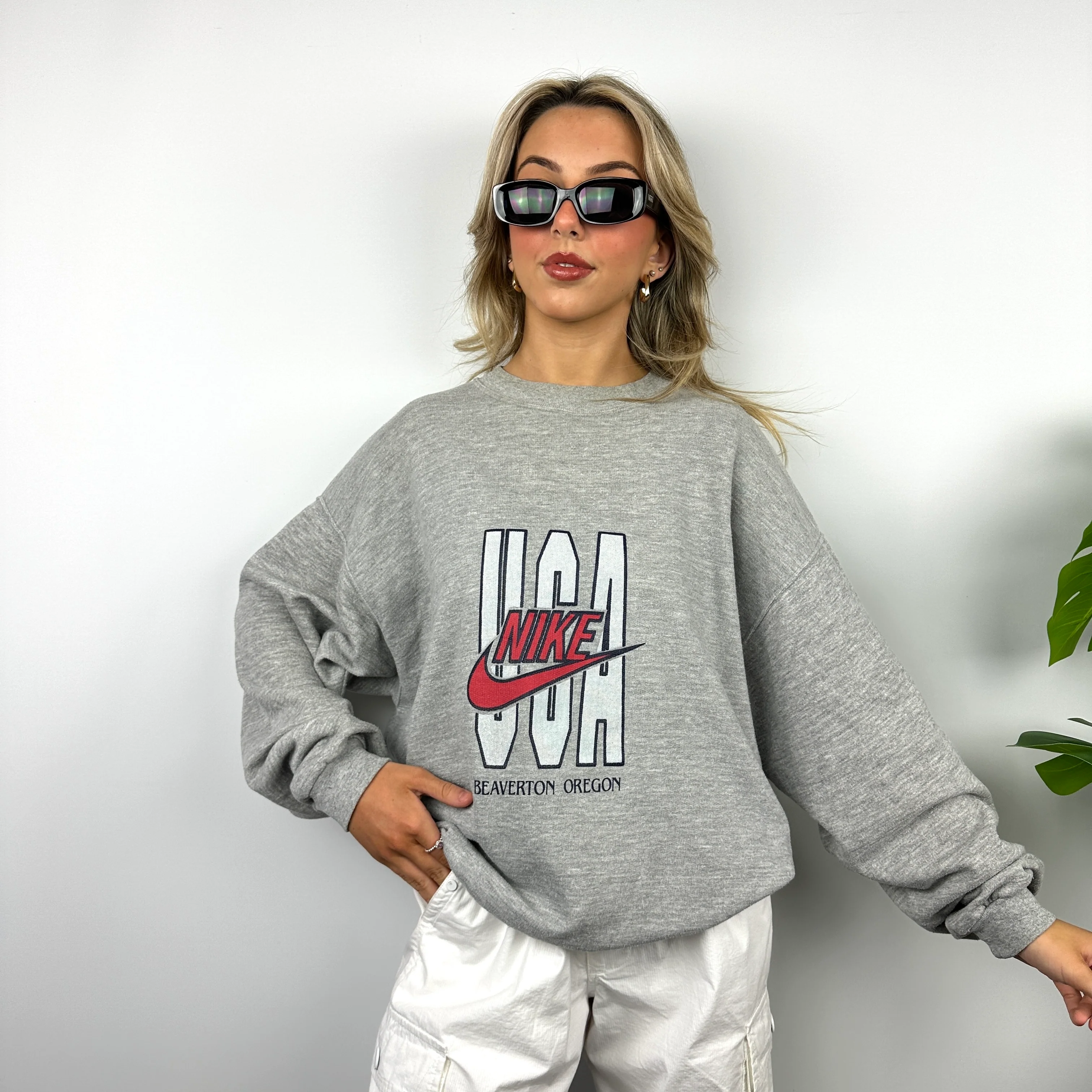 Nike Grey Spell Out Sweatshirt (L) - Image 4