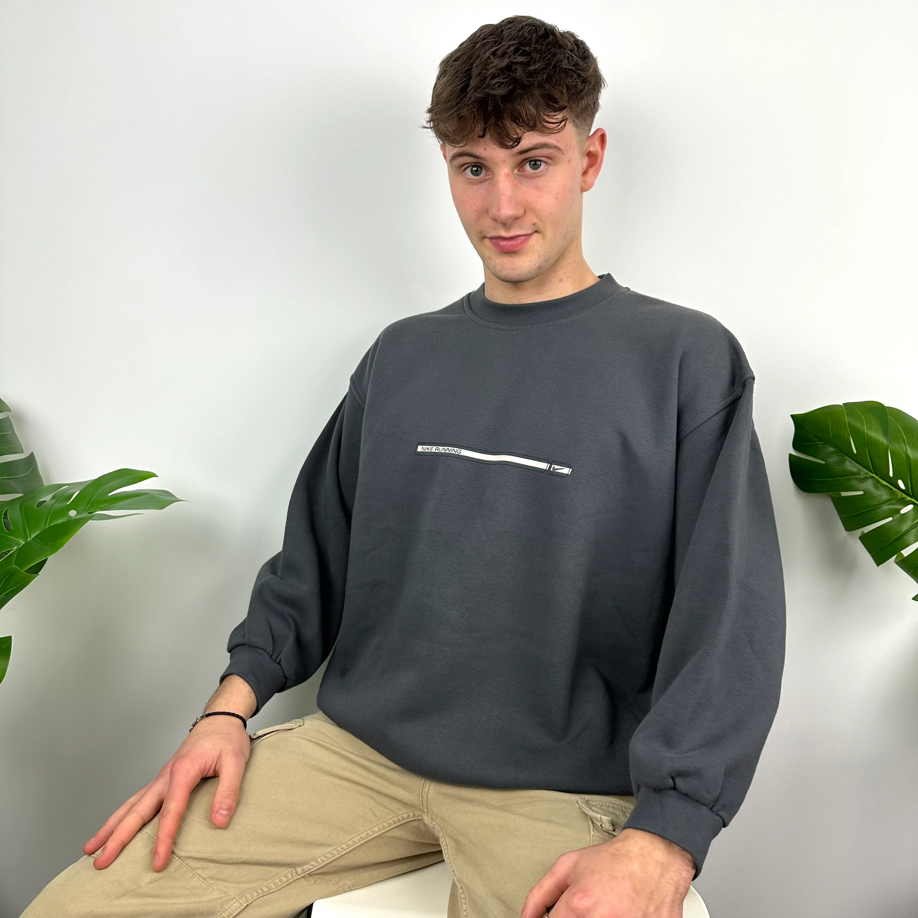 Nike Grey Spell Out Sweatshirt (L) - Image 5