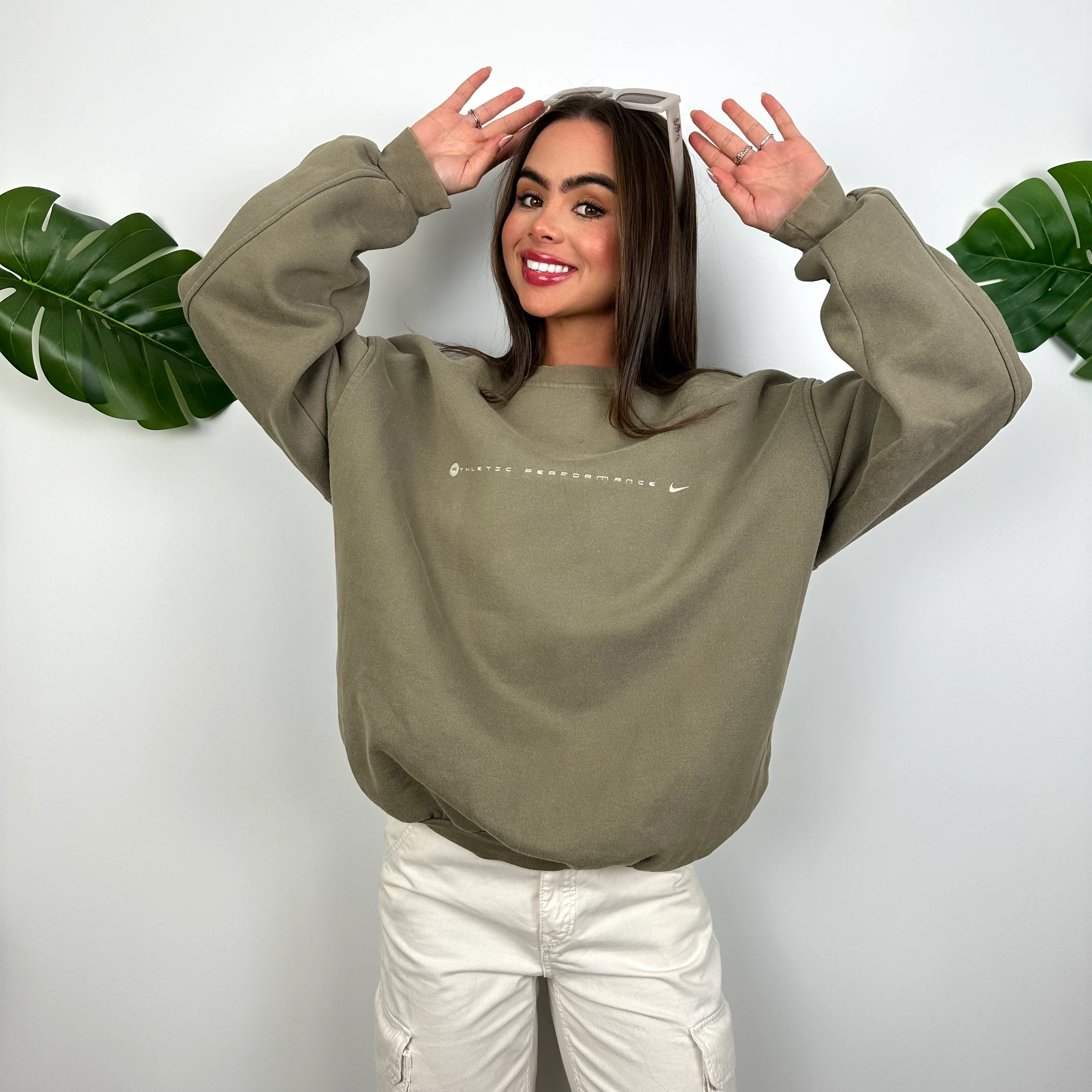 Nike Khaki Spell Out Sweatshirt (M) - Image 2