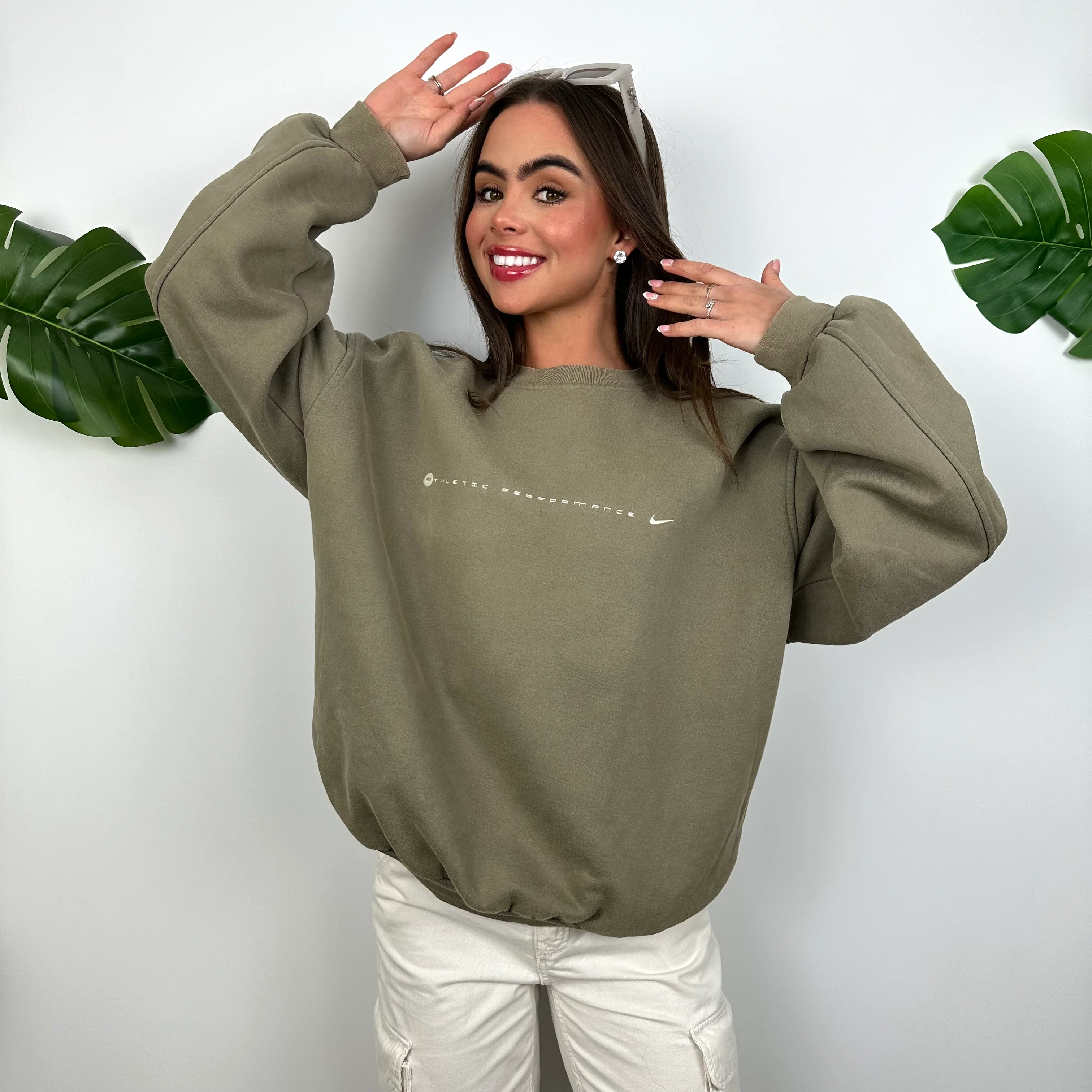 Nike Khaki Spell Out Sweatshirt (M) - Image 5