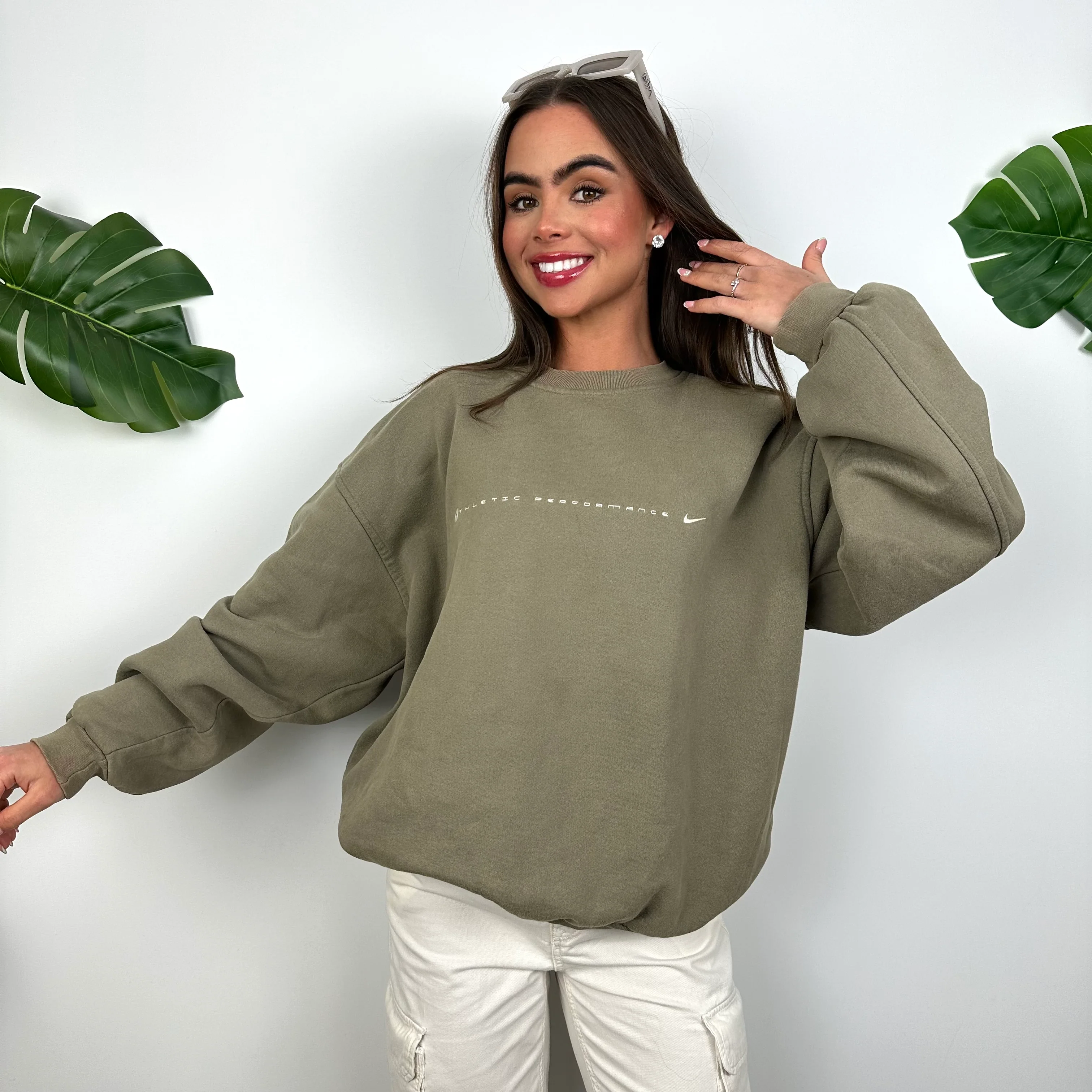 Nike Khaki Spell Out Sweatshirt (M) - Image 6