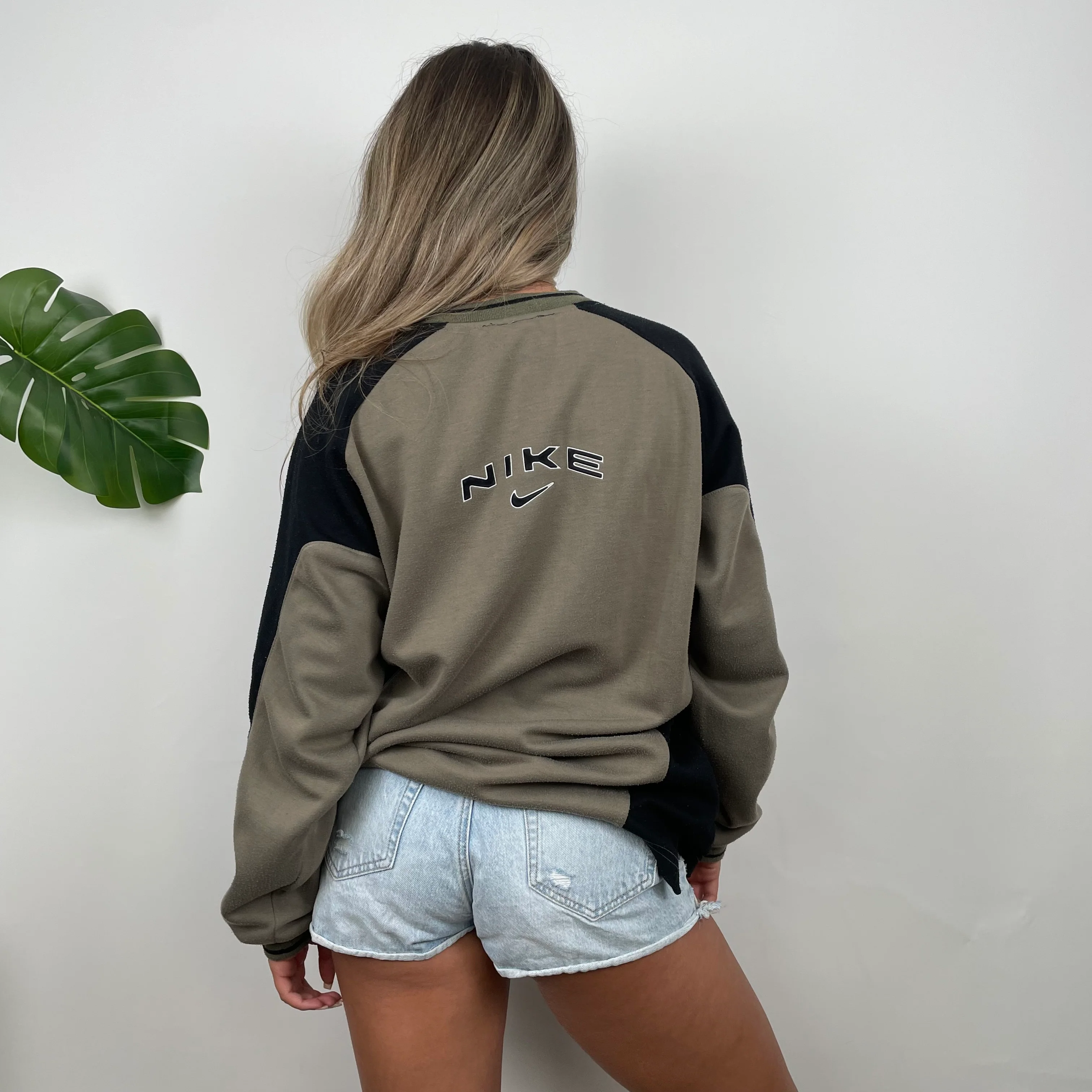 Nike Khaki Spell Out Sweatshirt (XL) - Image 8