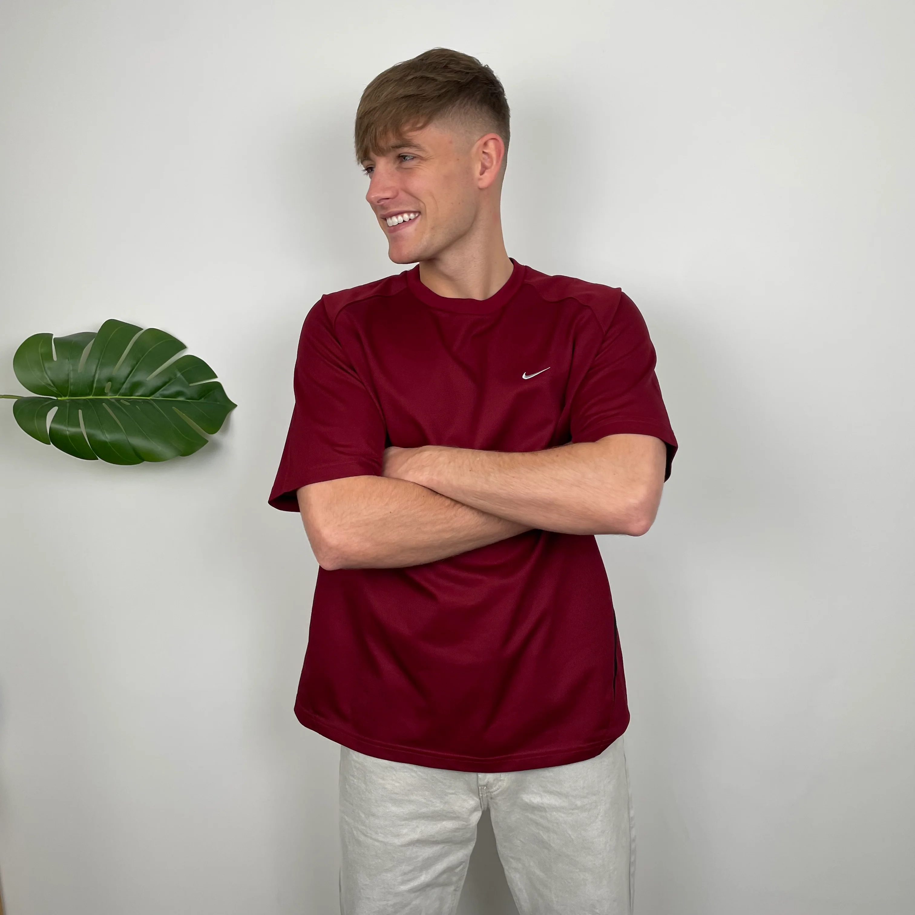 Nike Maroon Embroidered Spell Out T Shirt (L) - Image 6