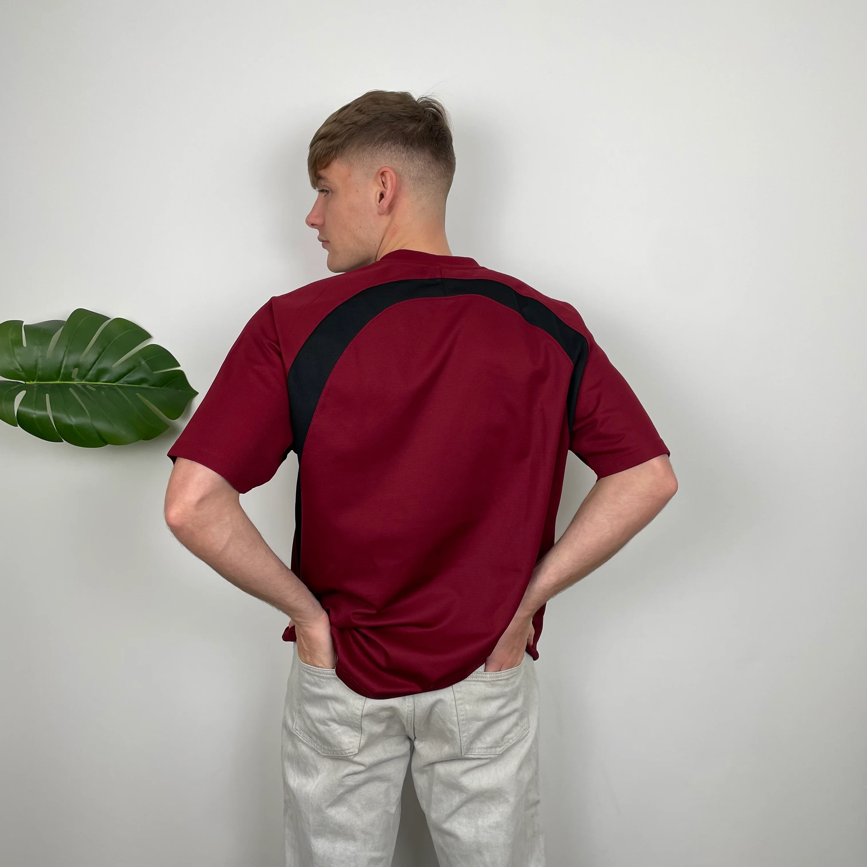 Nike Maroon Embroidered Spell Out T Shirt (L) - Image 7