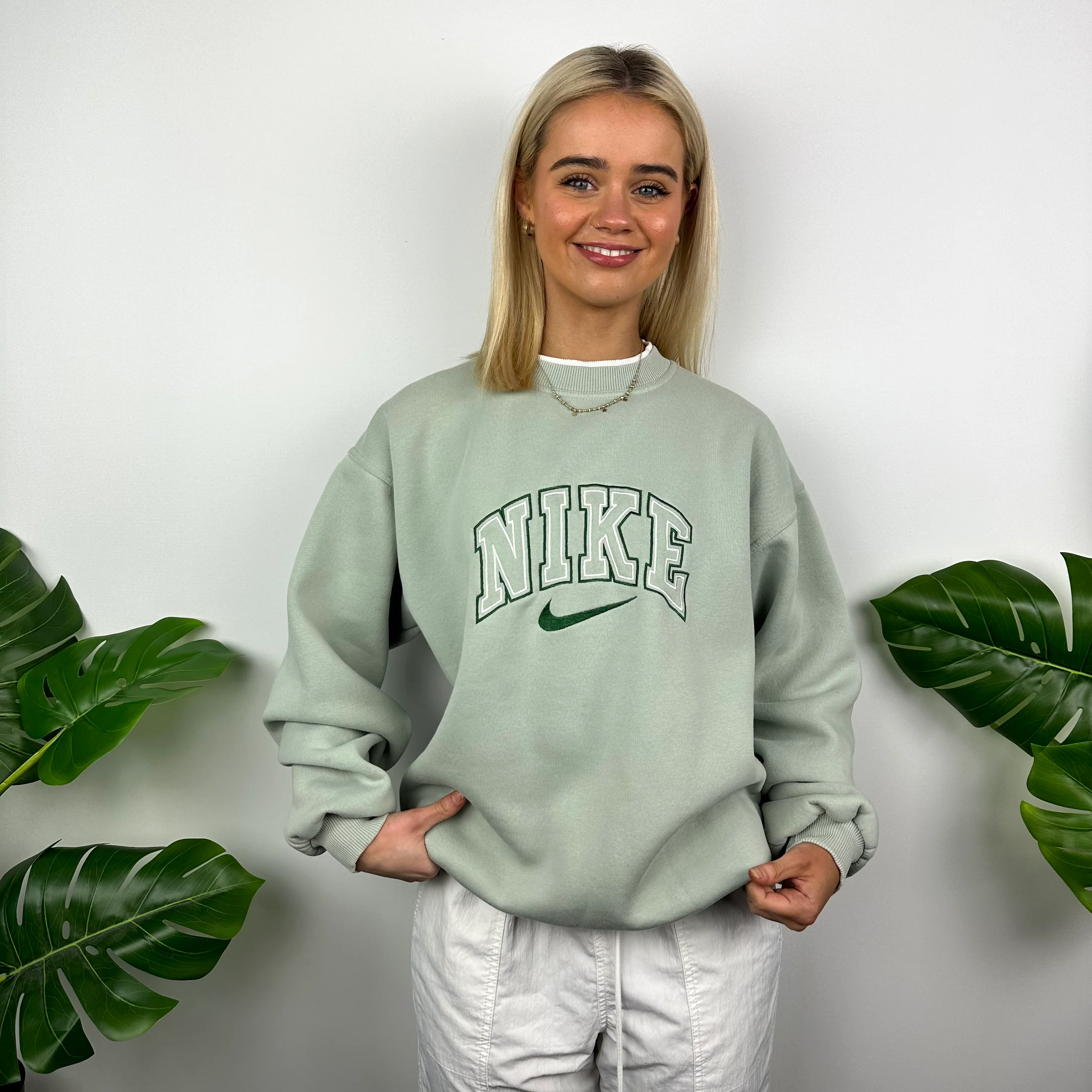 Nike Mint Green Embroidered Spell Out Sweatshirt (M) - Image 4
