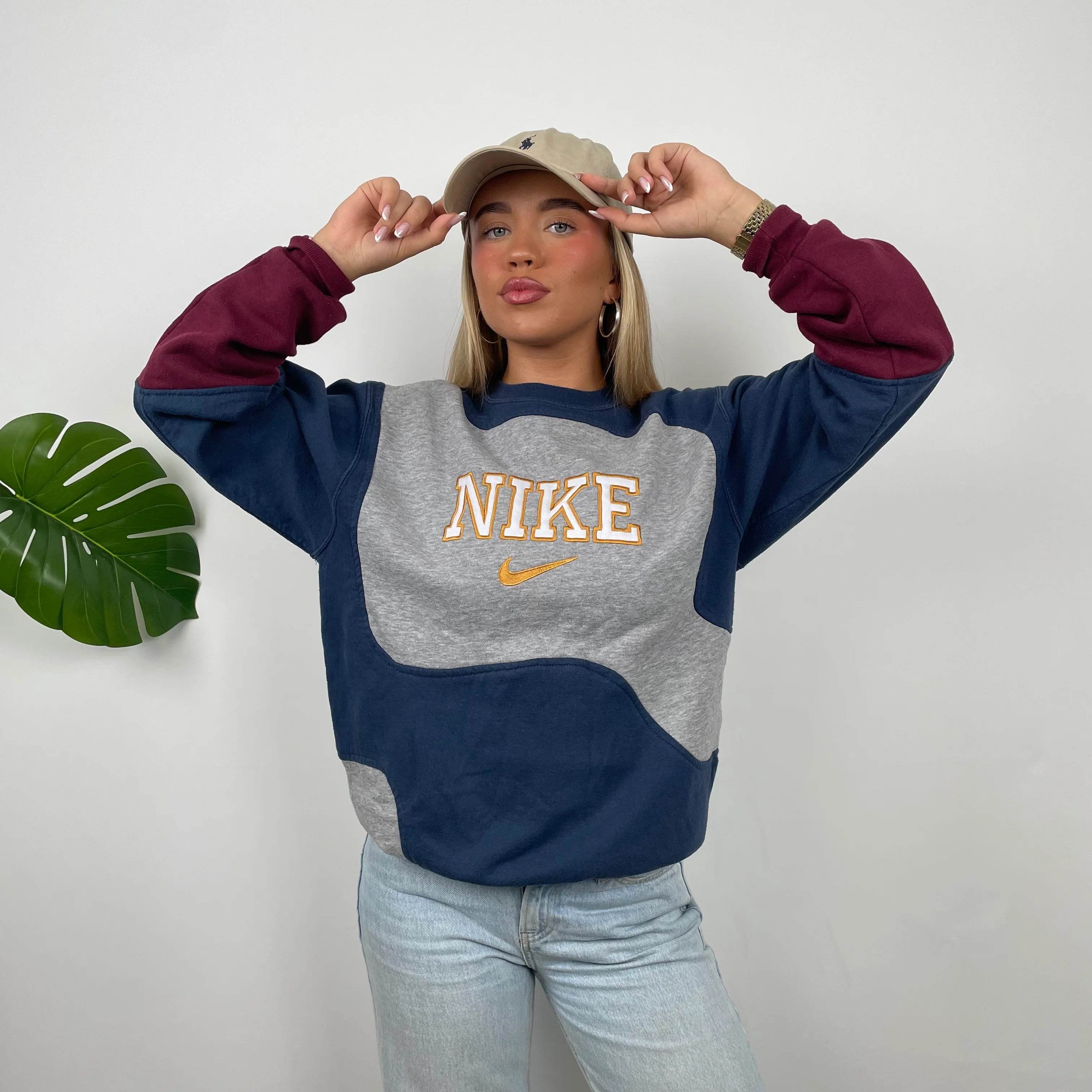 Nike Multi Coloured Embroidered Spell Out Sweatshirt (M) - Image 3